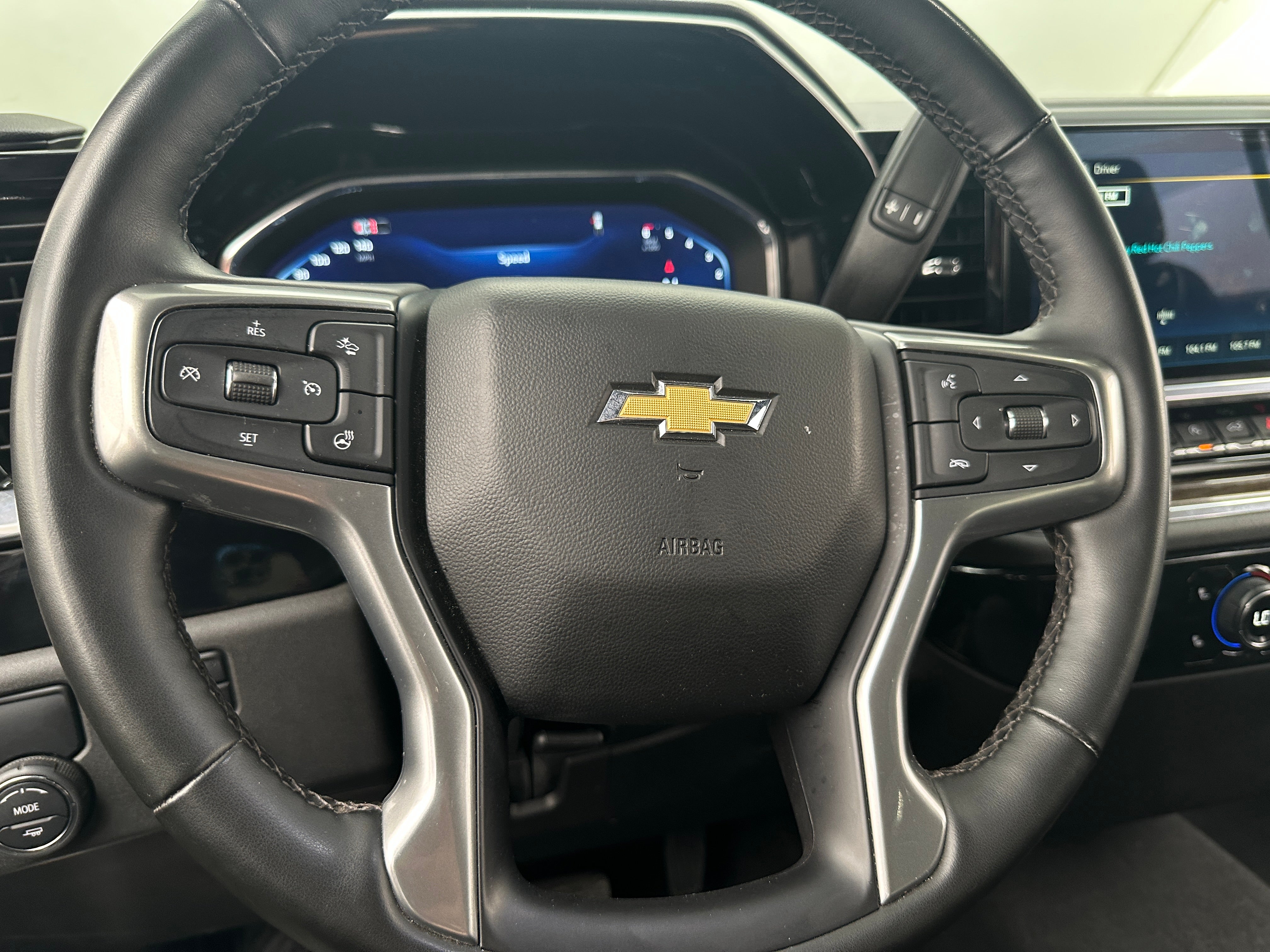 Thumbnail: 2024 Chevrolet Silverado 1500 - 5