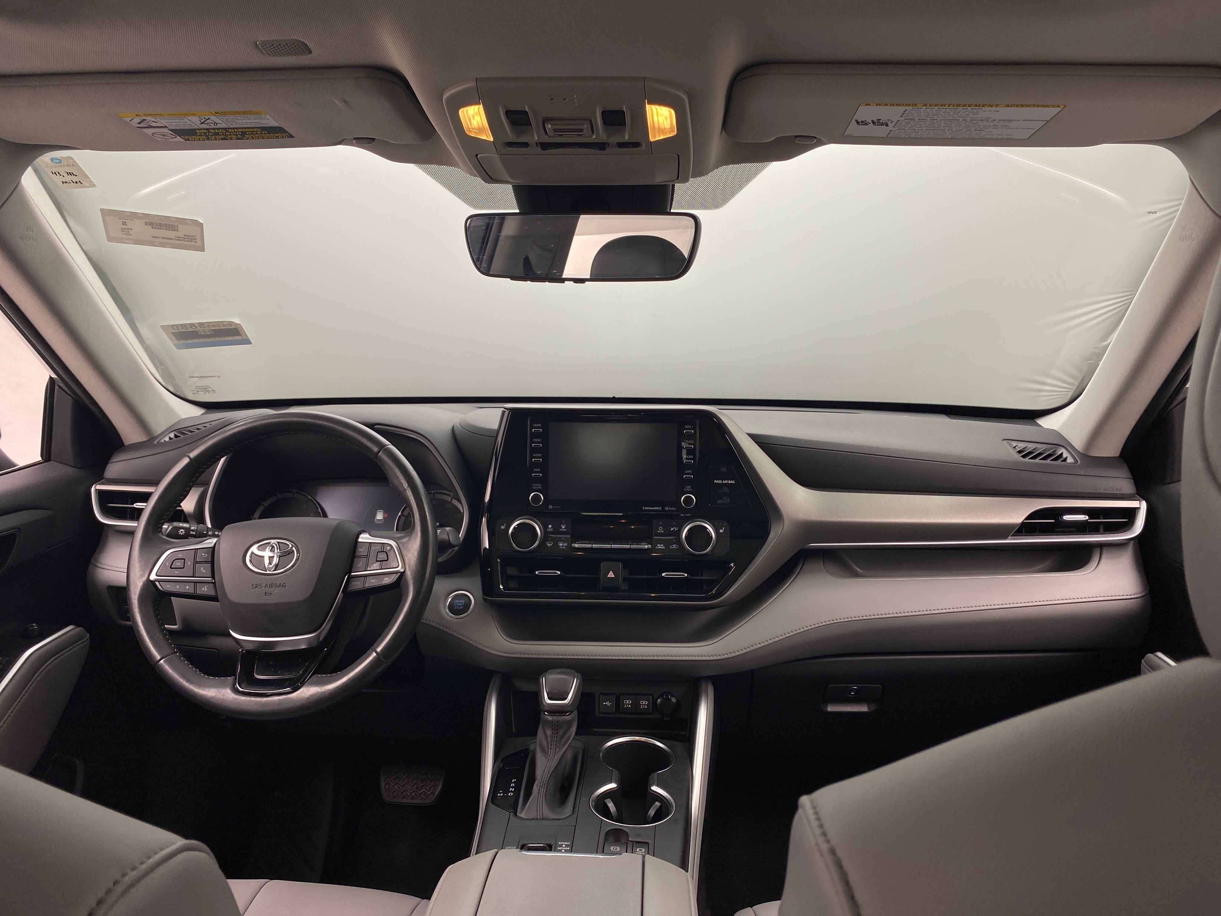 2021 Toyota Highlander XLE 2