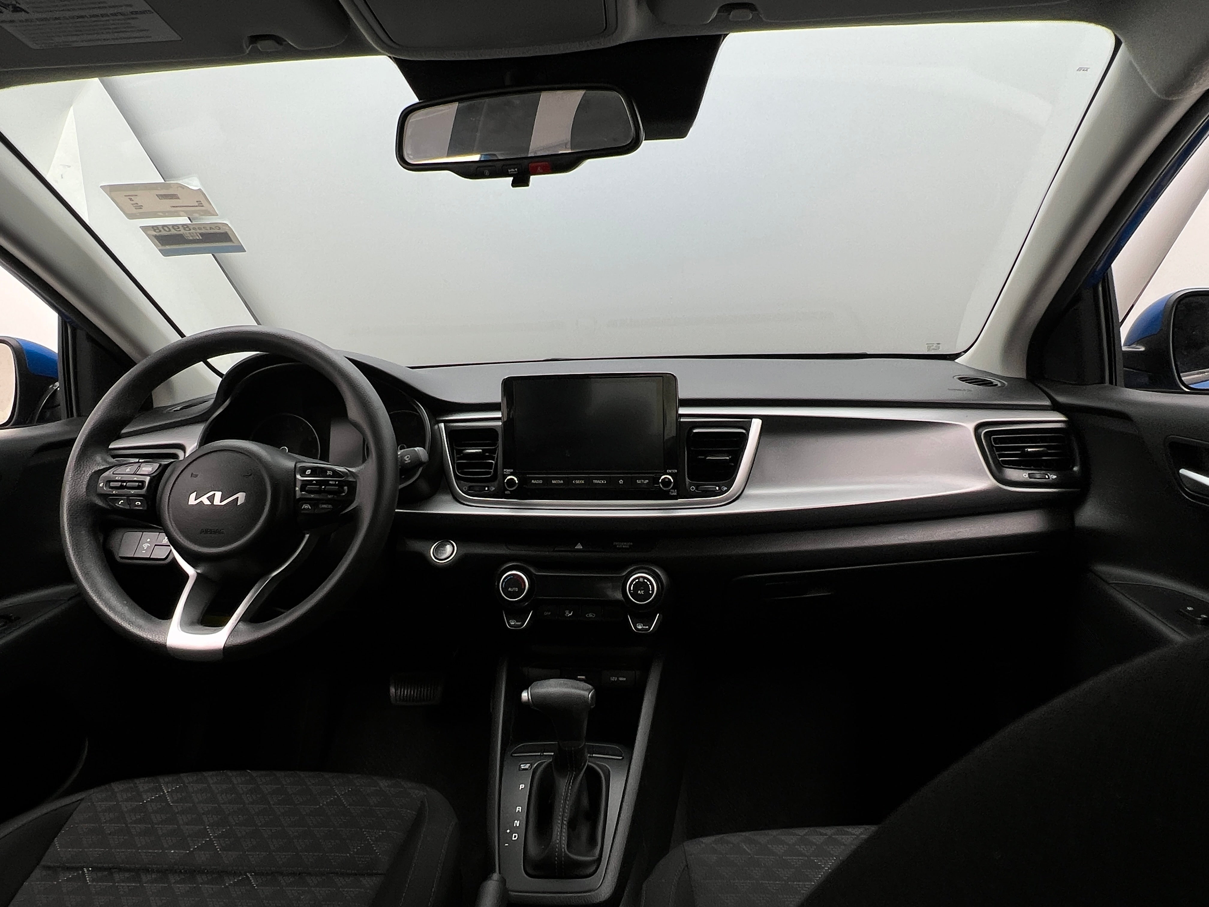 Thumbnail: 2023 Kia Rio - 3