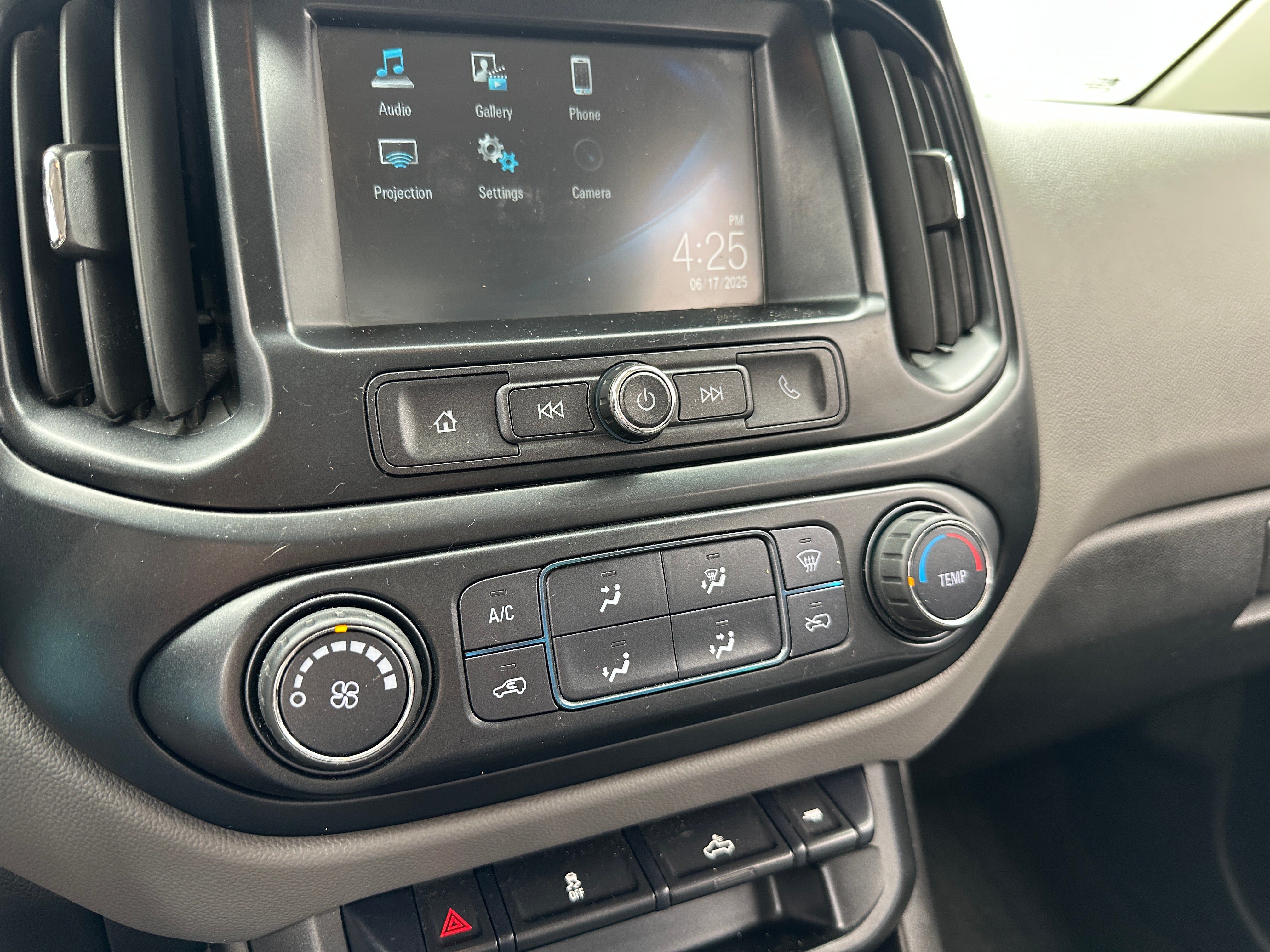2018 Chevrolet Colorado Work Truck 4
