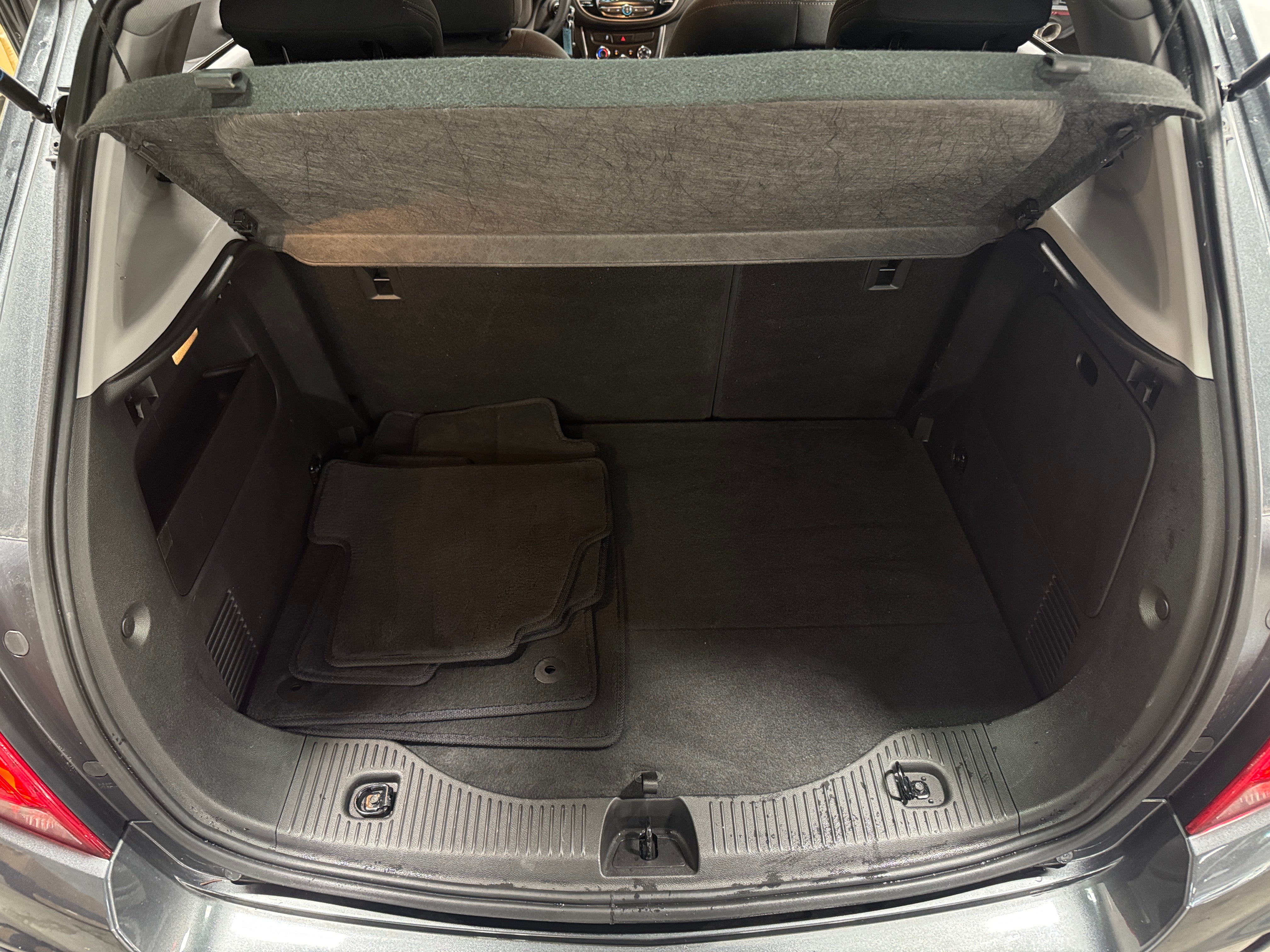 2020 Chevrolet Trax LT 7