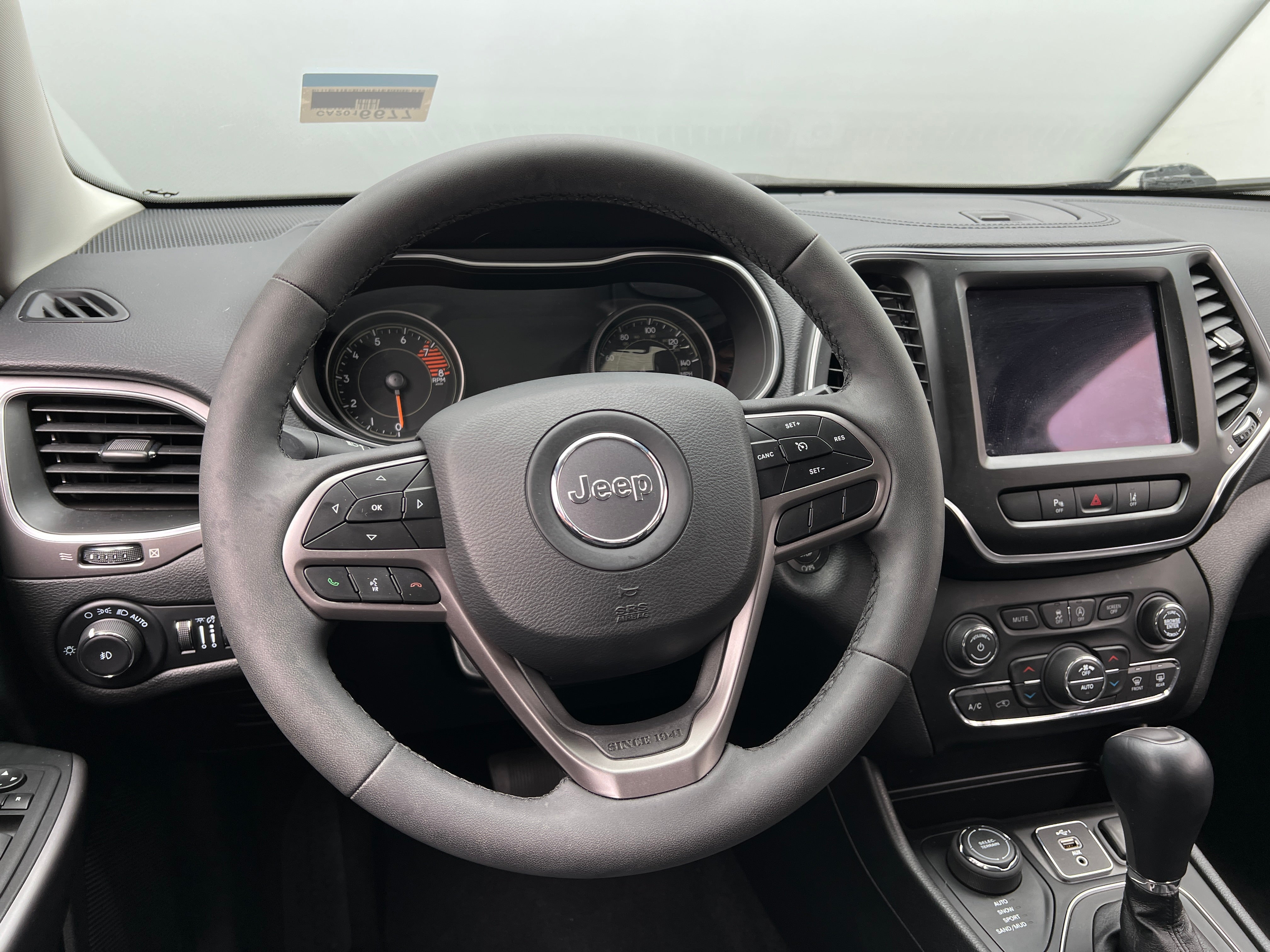 Thumbnail: 2021 Jeep Cherokee - 4