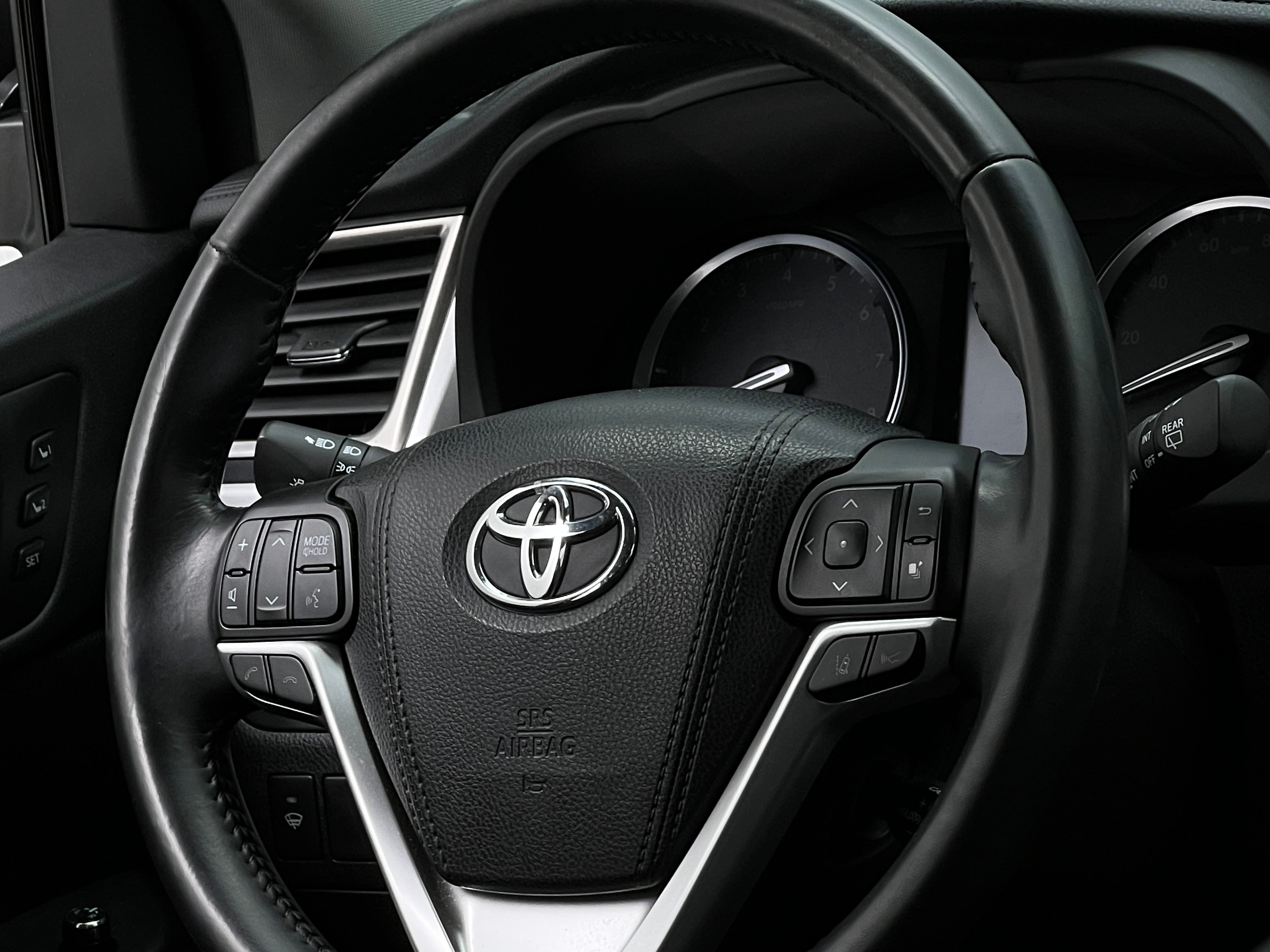 2017 Toyota Highlander Limited 4