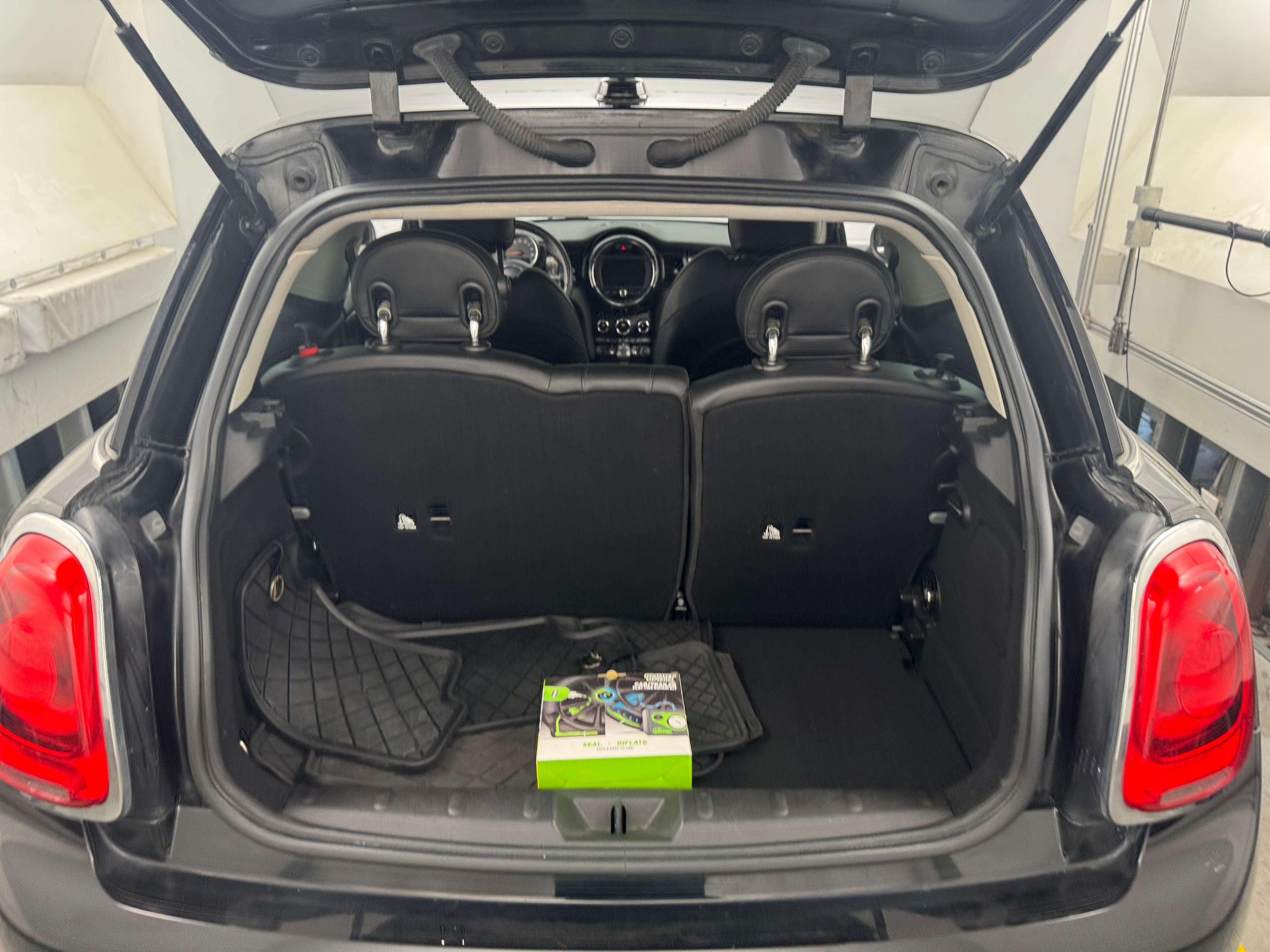 2017 MINI Cooper Hardtop S 4