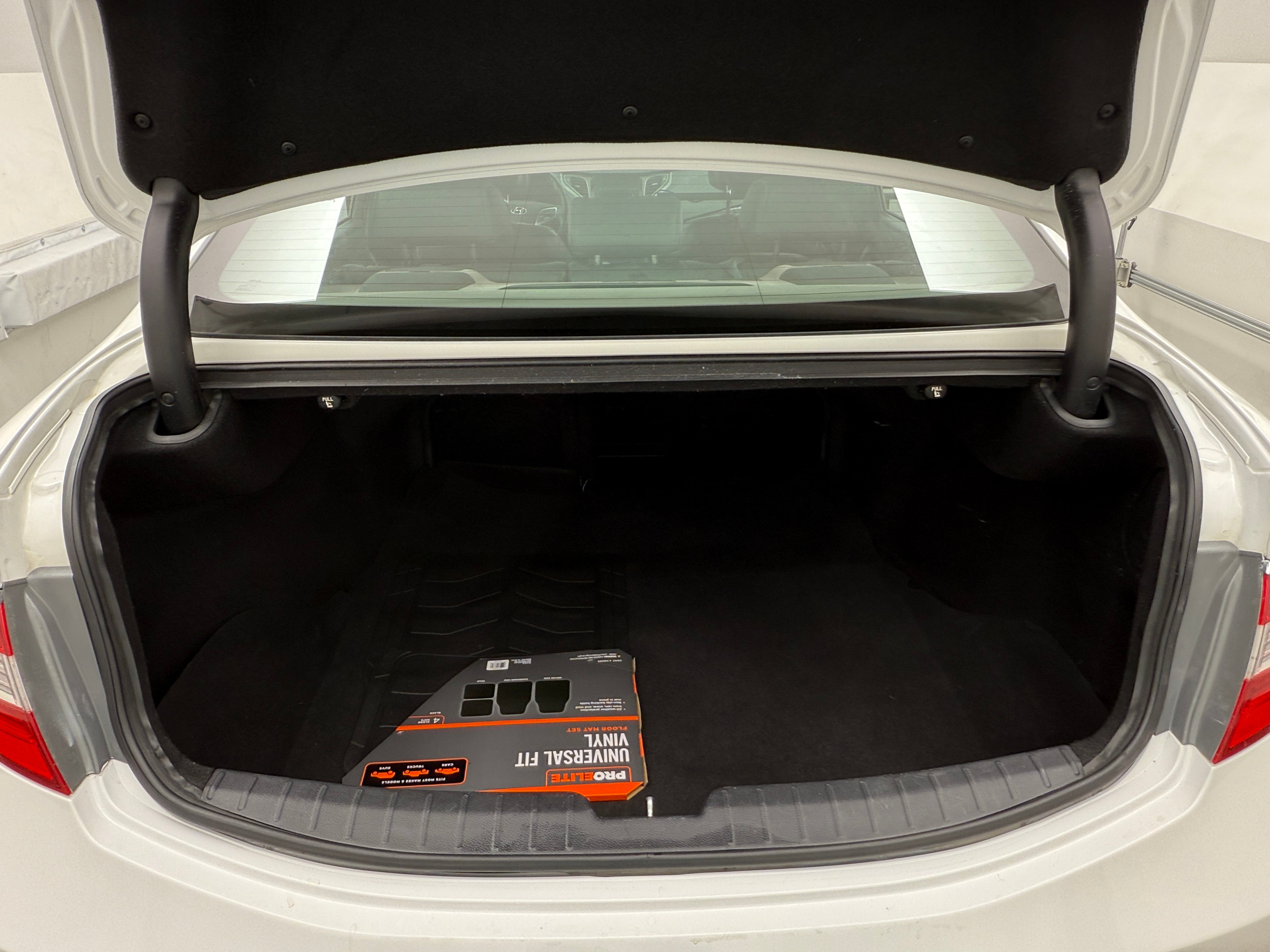2016 Hyundai Azera Base 6