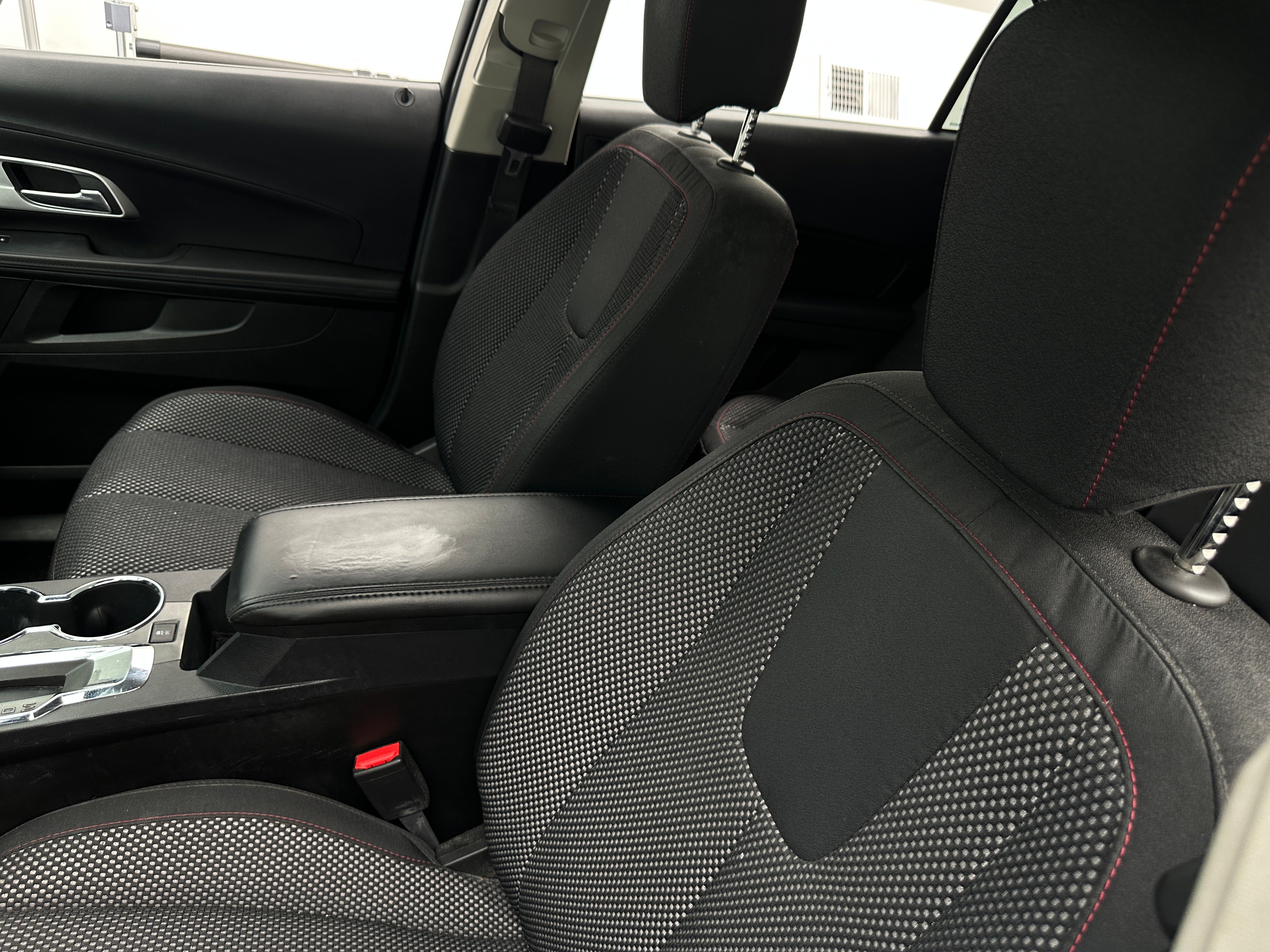 2016 Chevrolet Equinox LT 2
