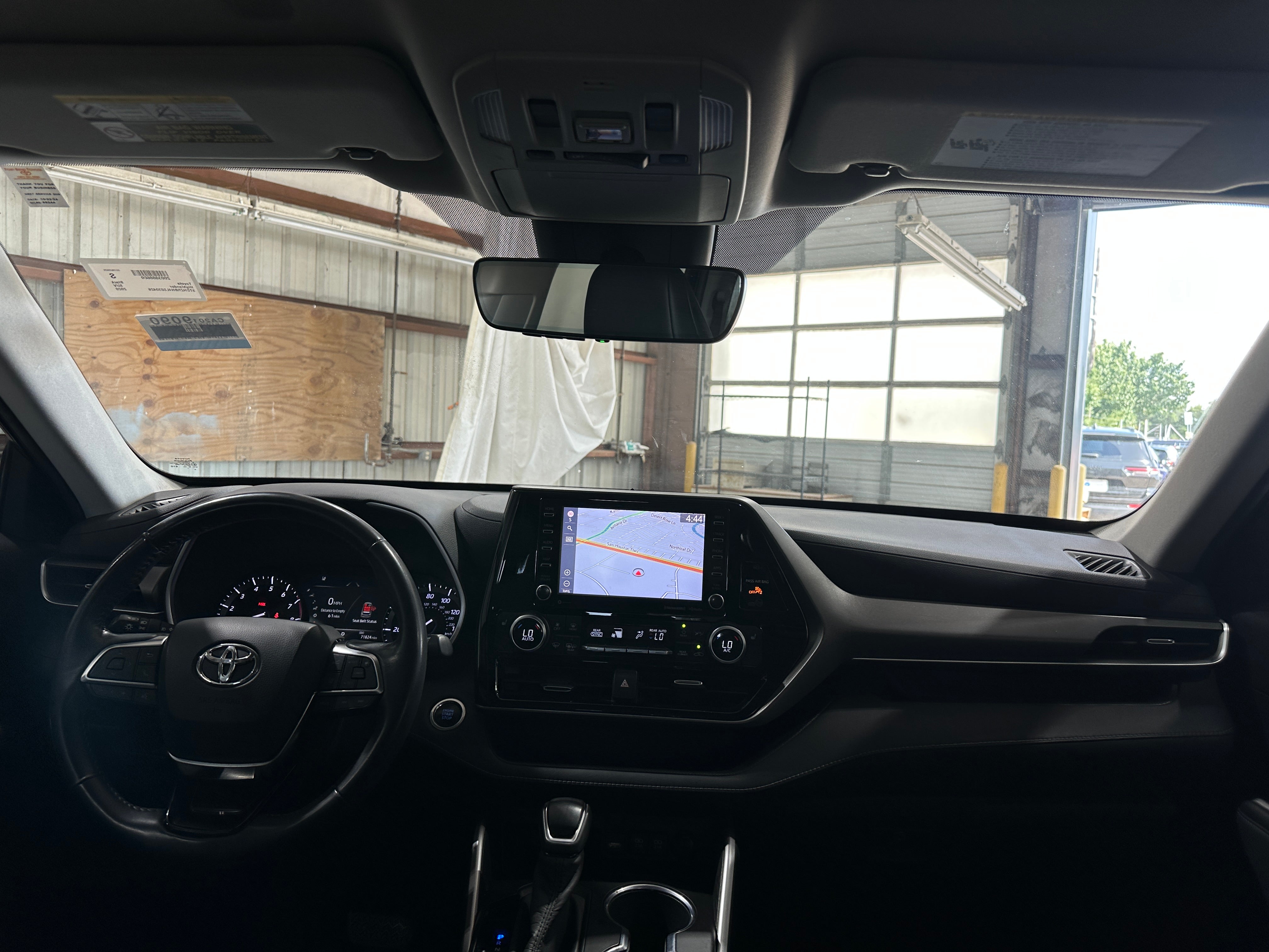 2020 Toyota Highlander XLE 2