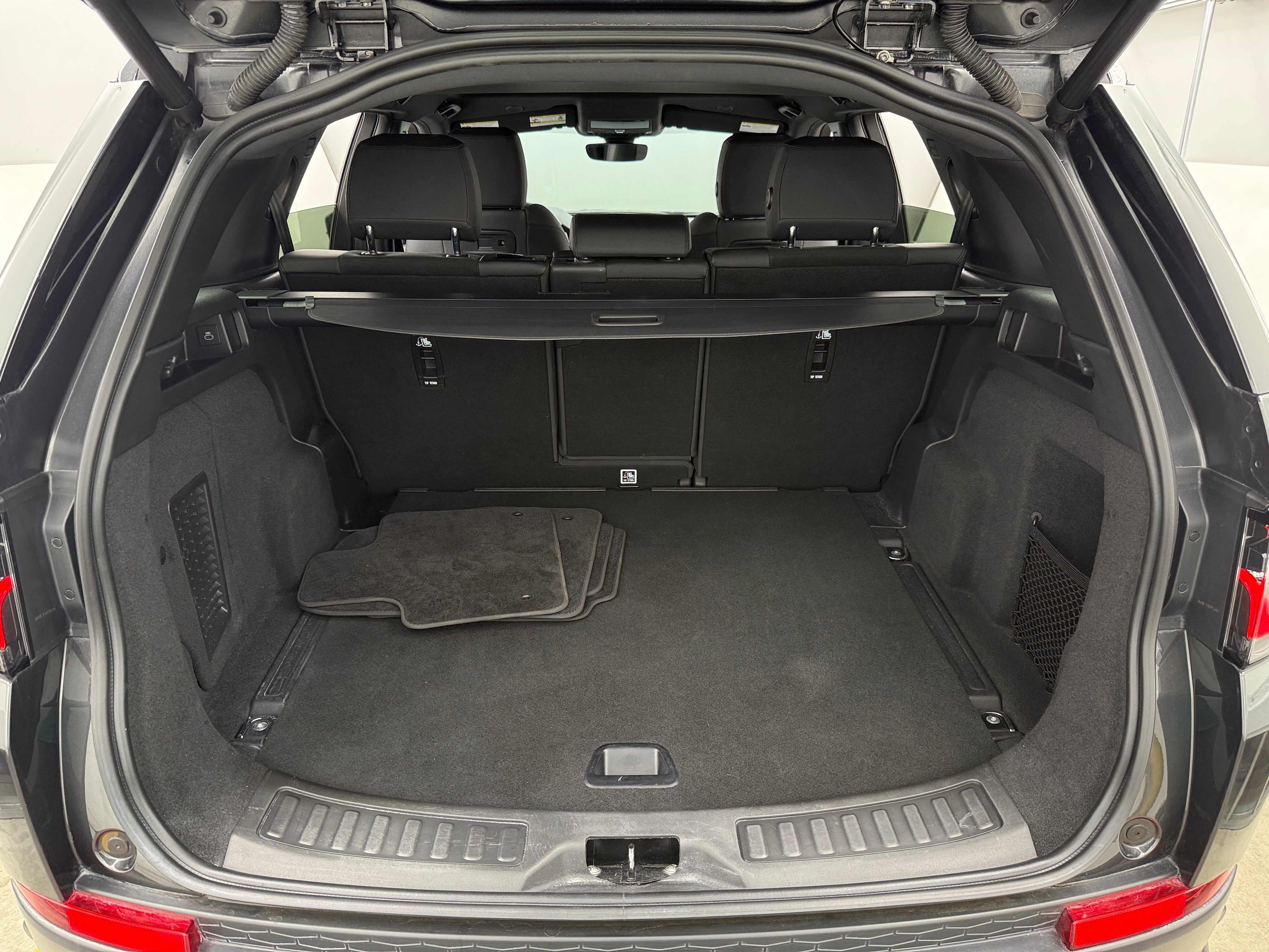 2023 Land Rover Discovery Sport SE 6