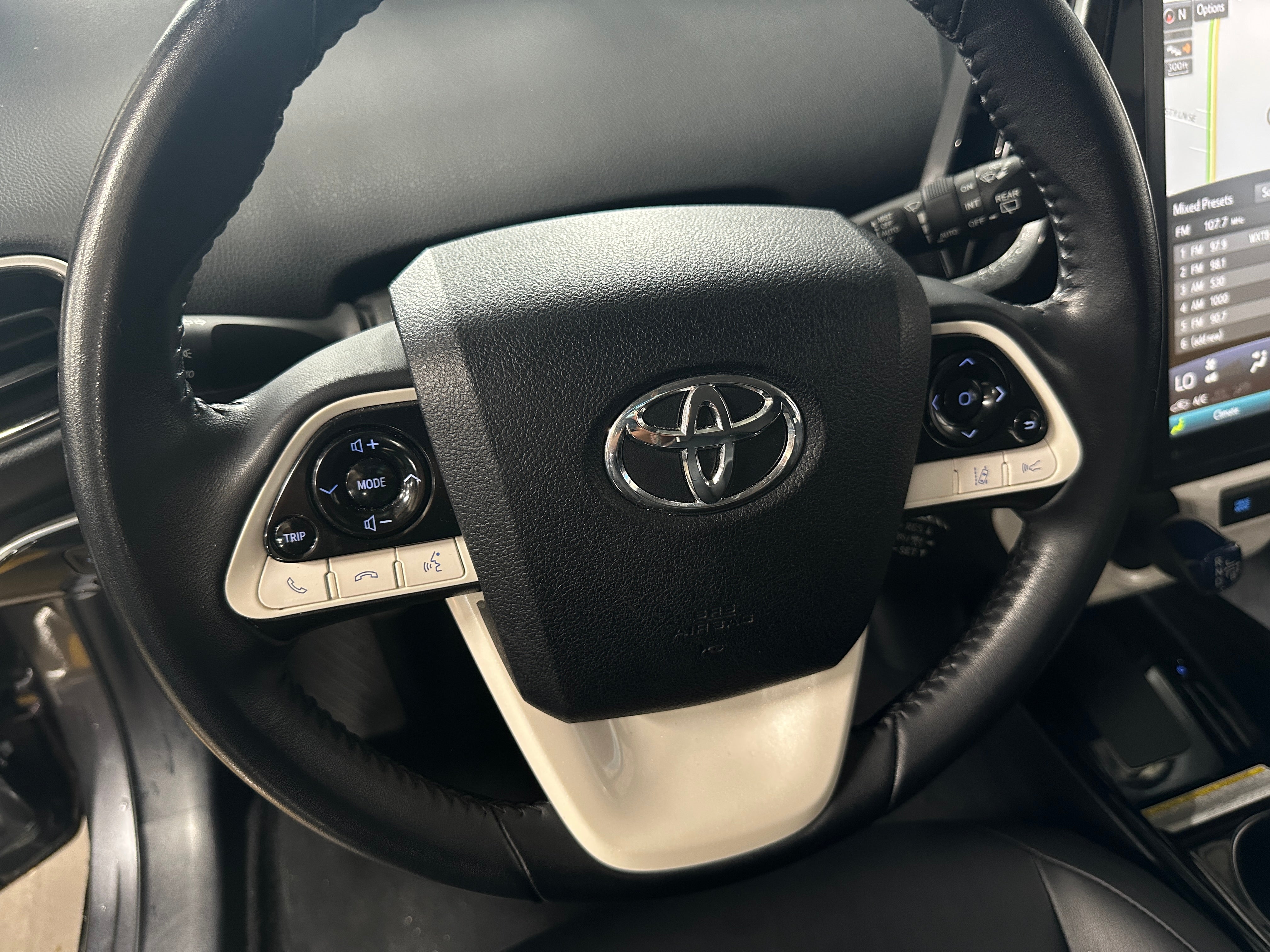 2018 Toyota Prius Four 4