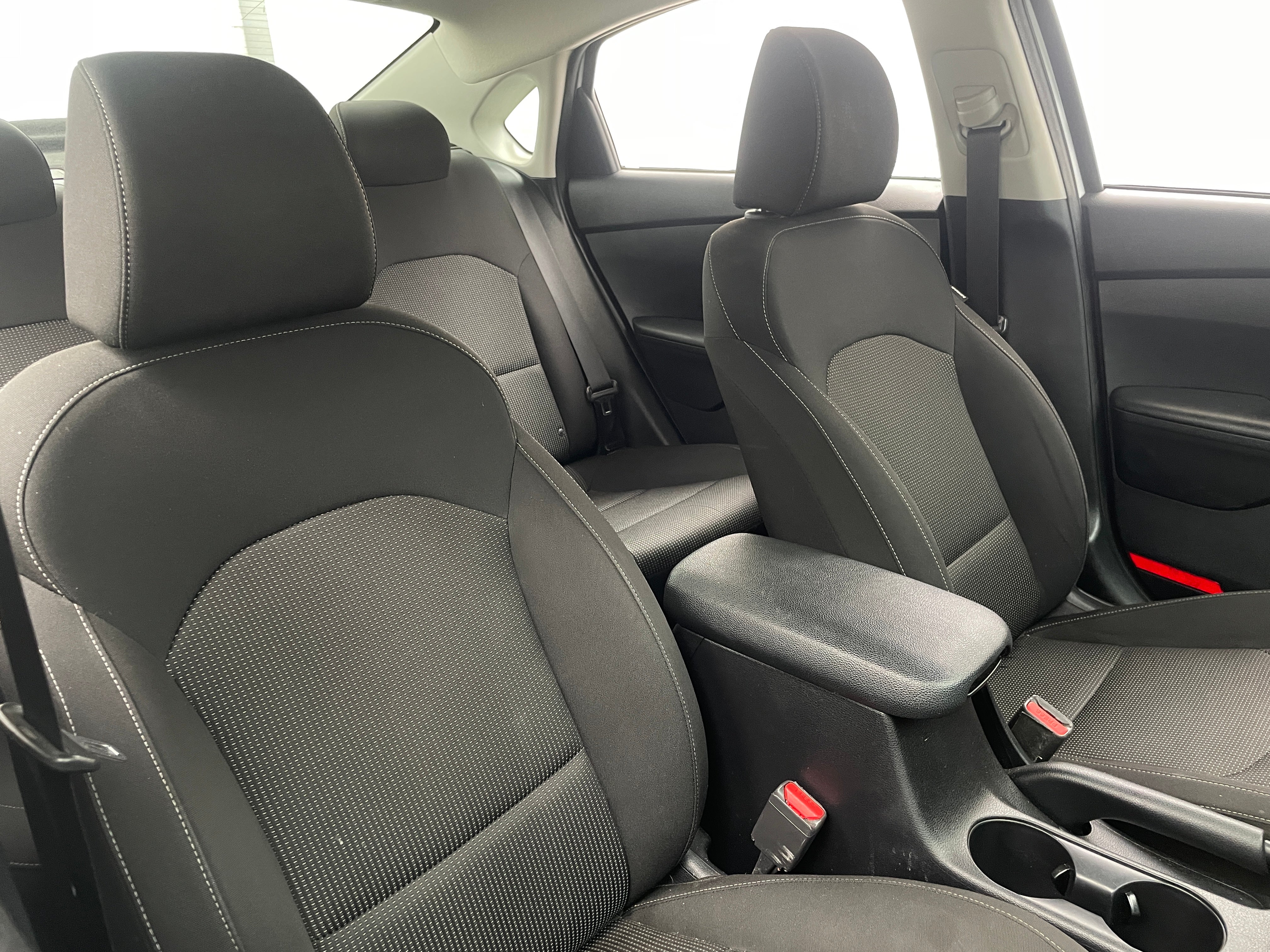 2019 Kia Forte LXS 2