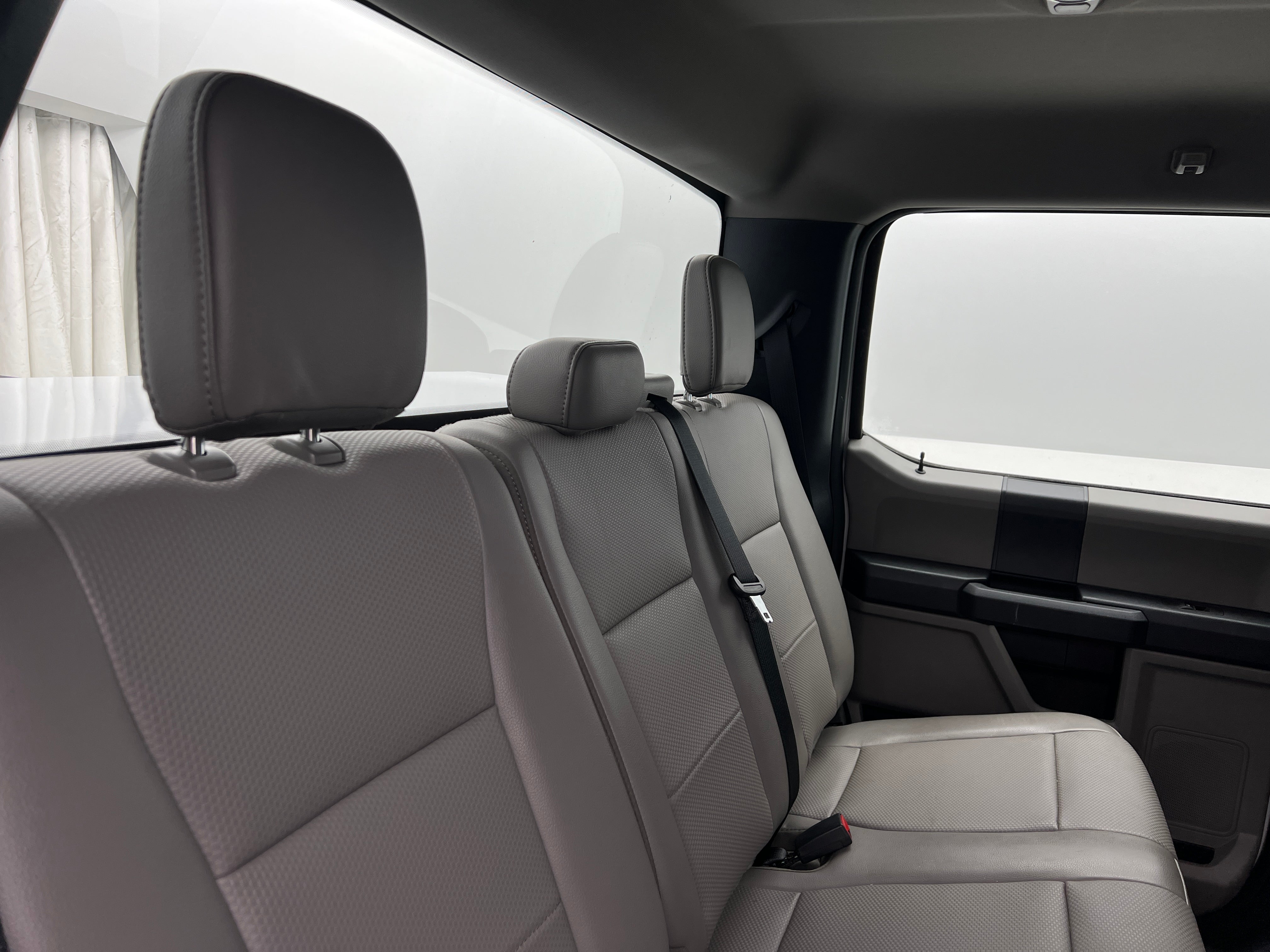 2022 Ford Econoline E-250 6
