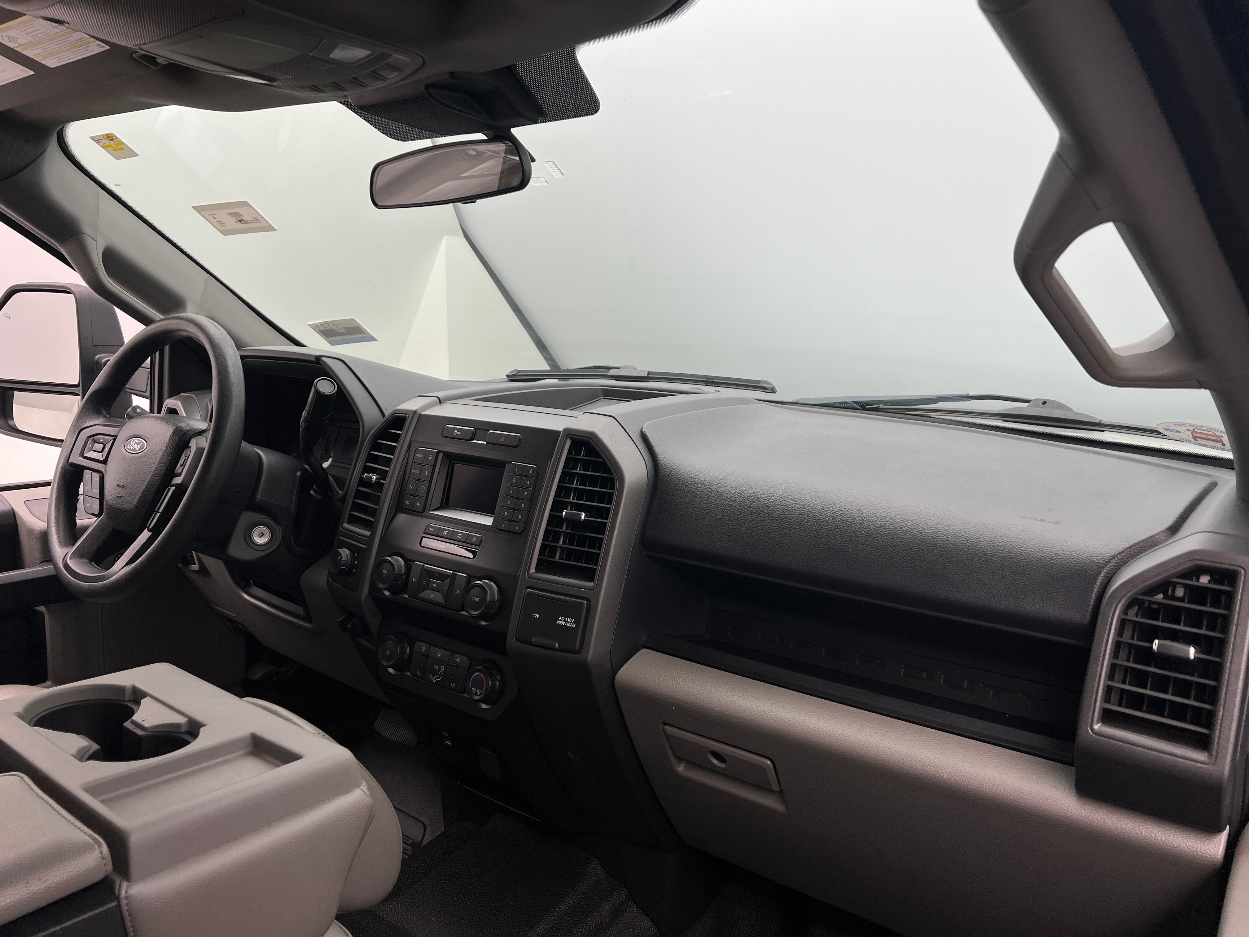 2022 Ford Econoline E-250 3