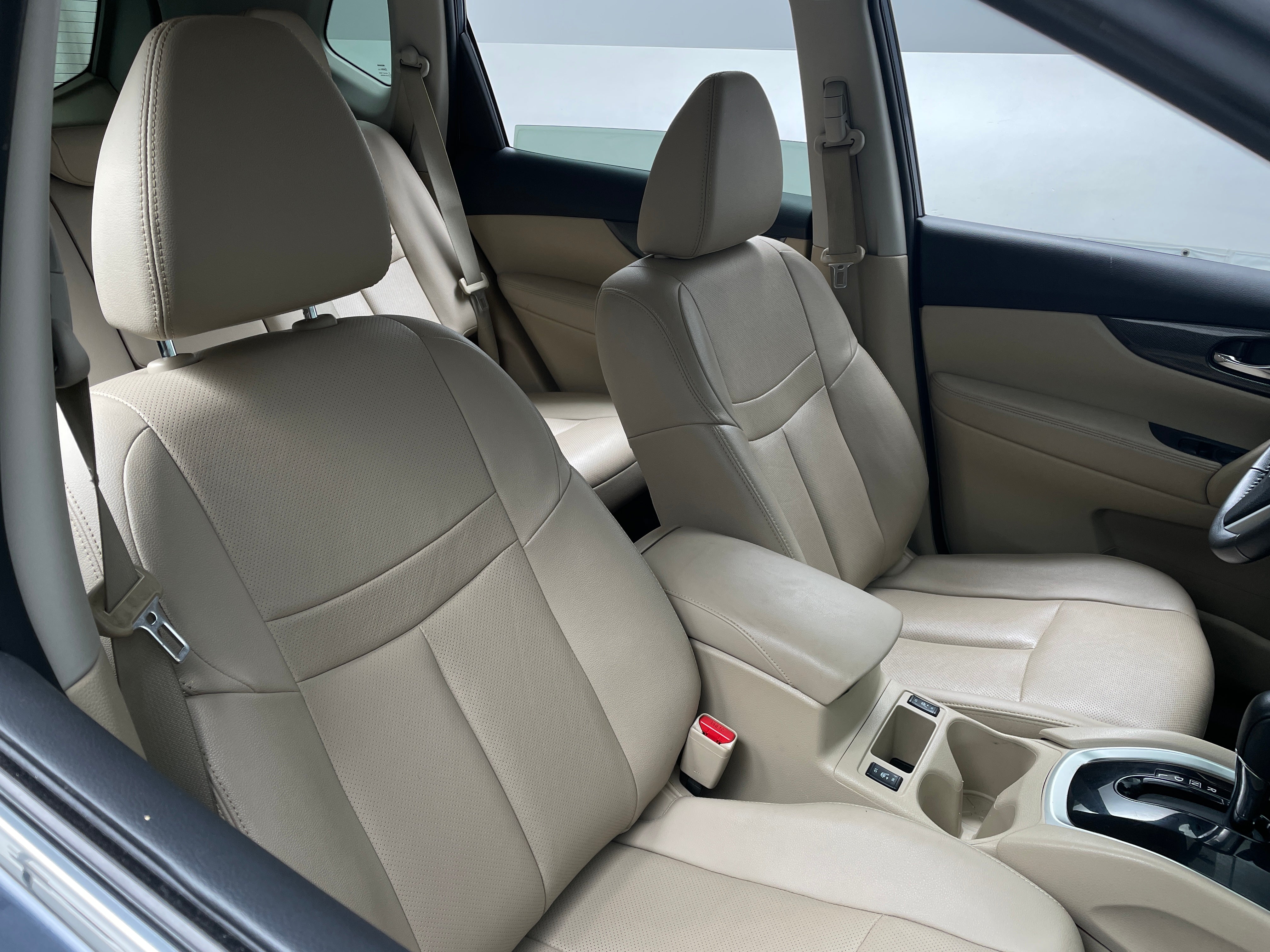 2016 Nissan Rogue SL 2