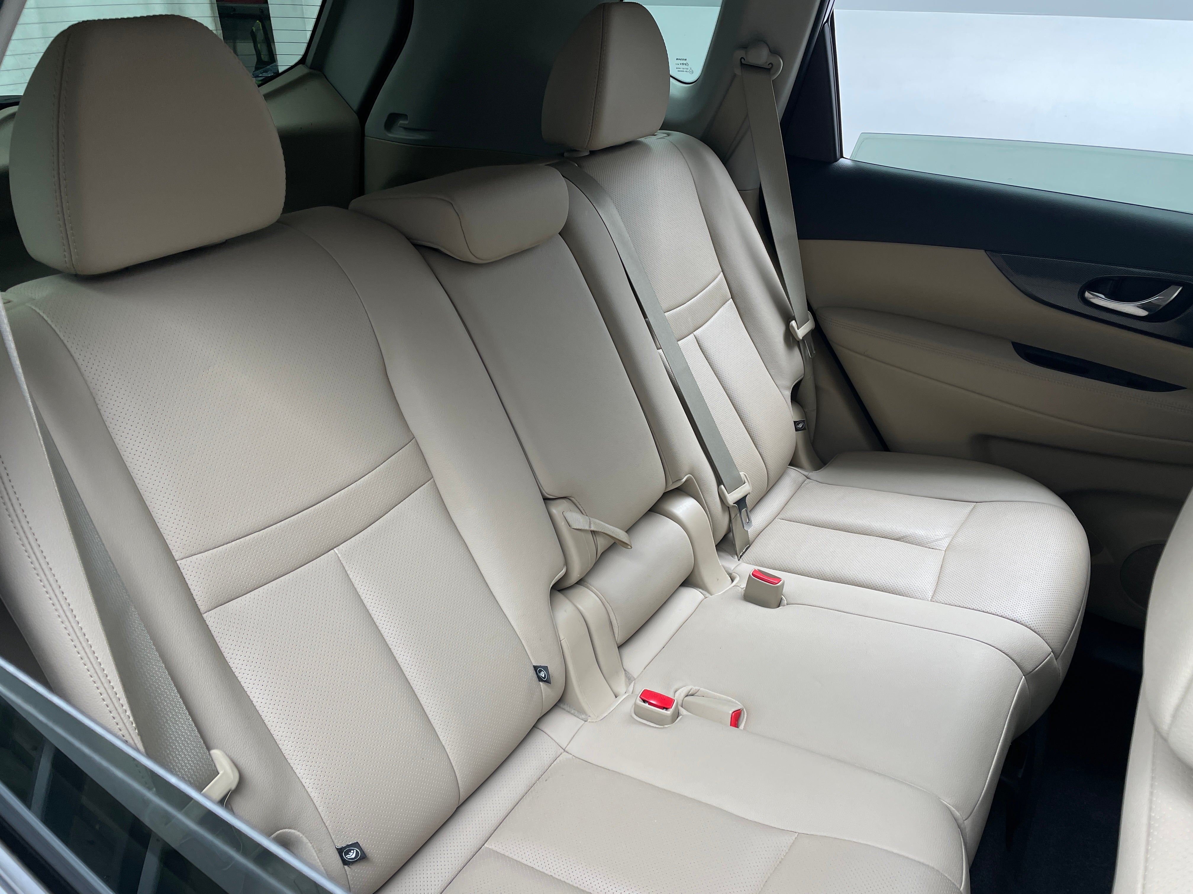 2016 Nissan Rogue SL 6