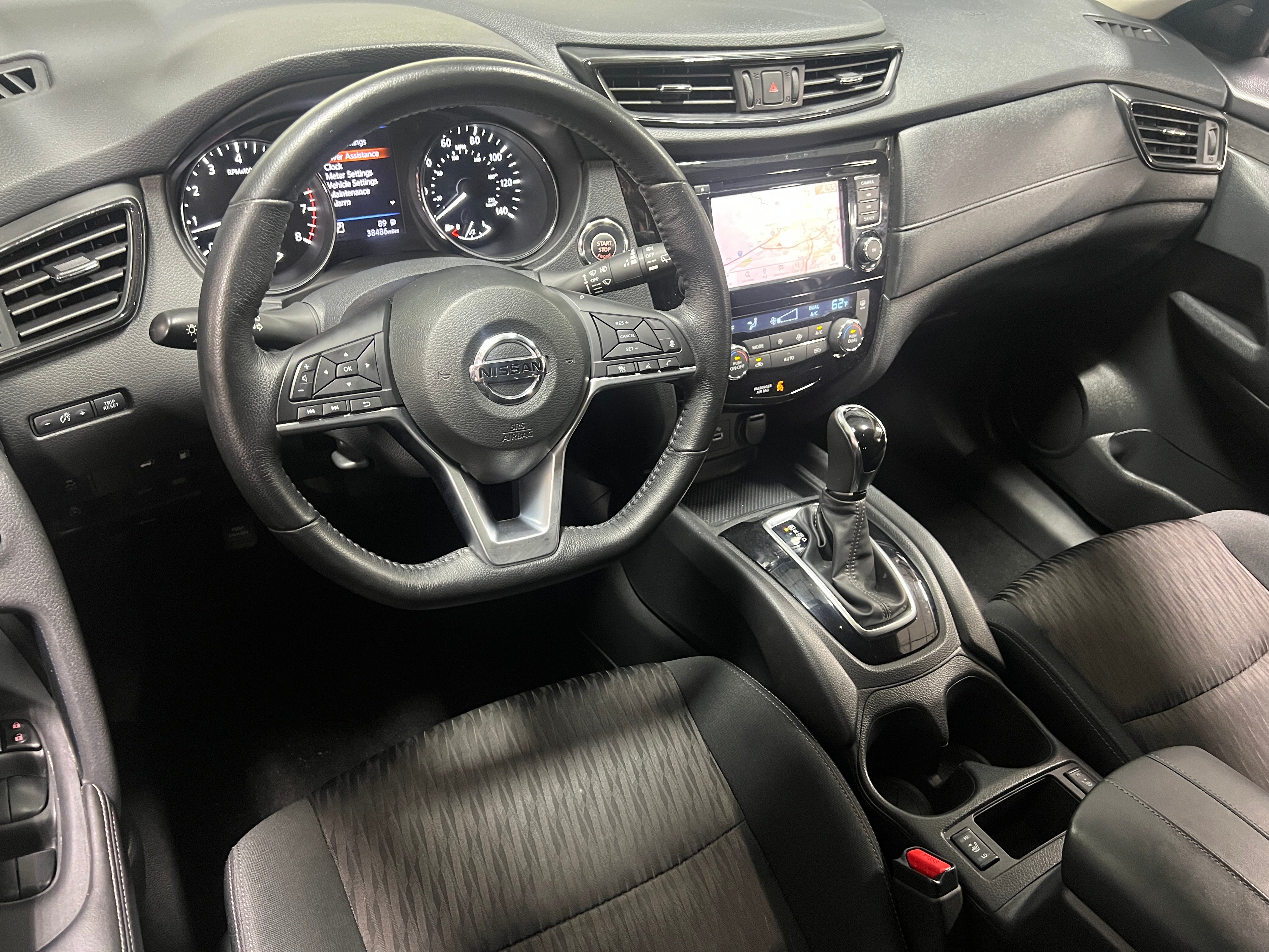Thumbnail: 2018 Nissan Rogue - 3
