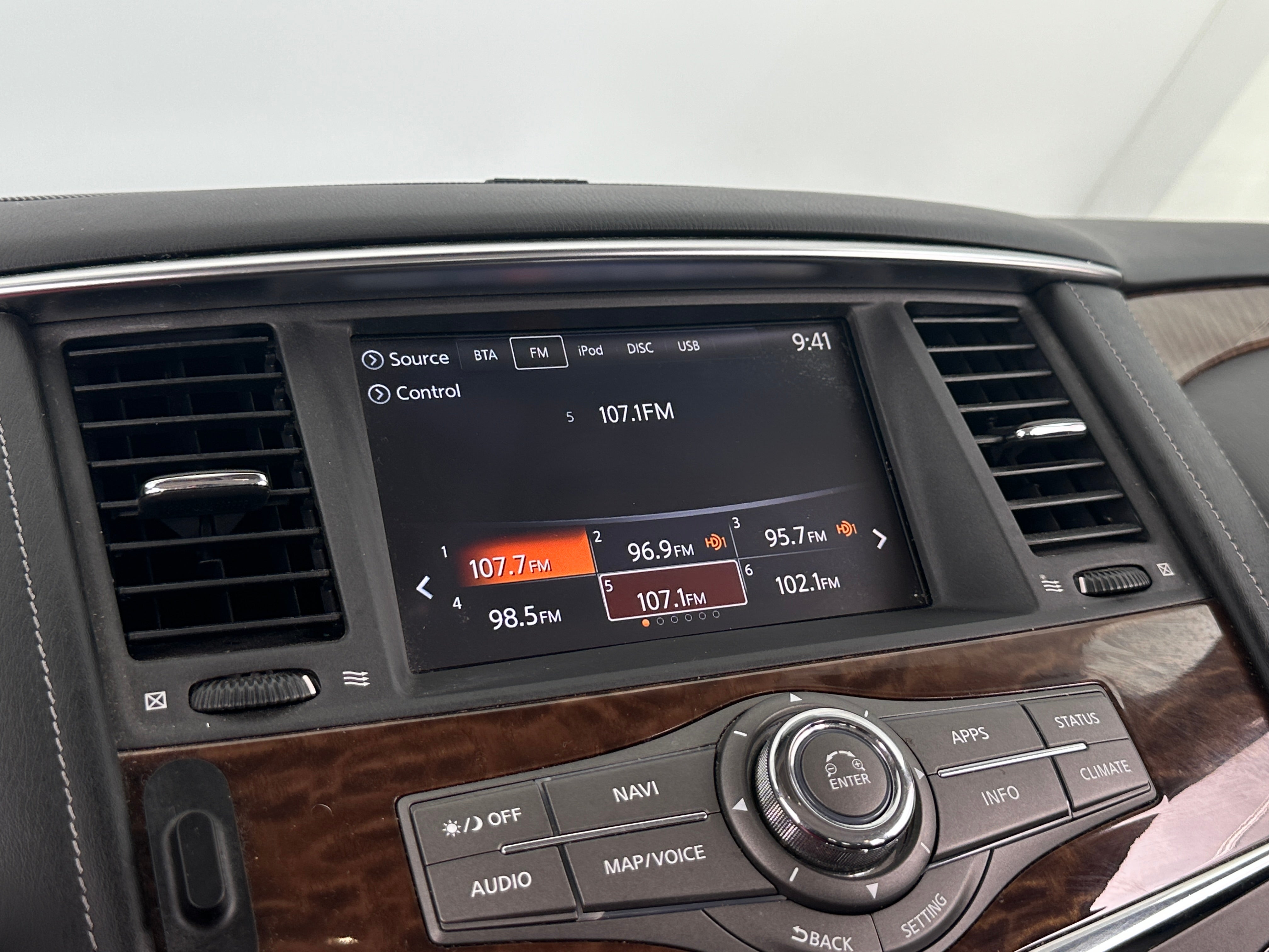 2019 Nissan Armada SV 4