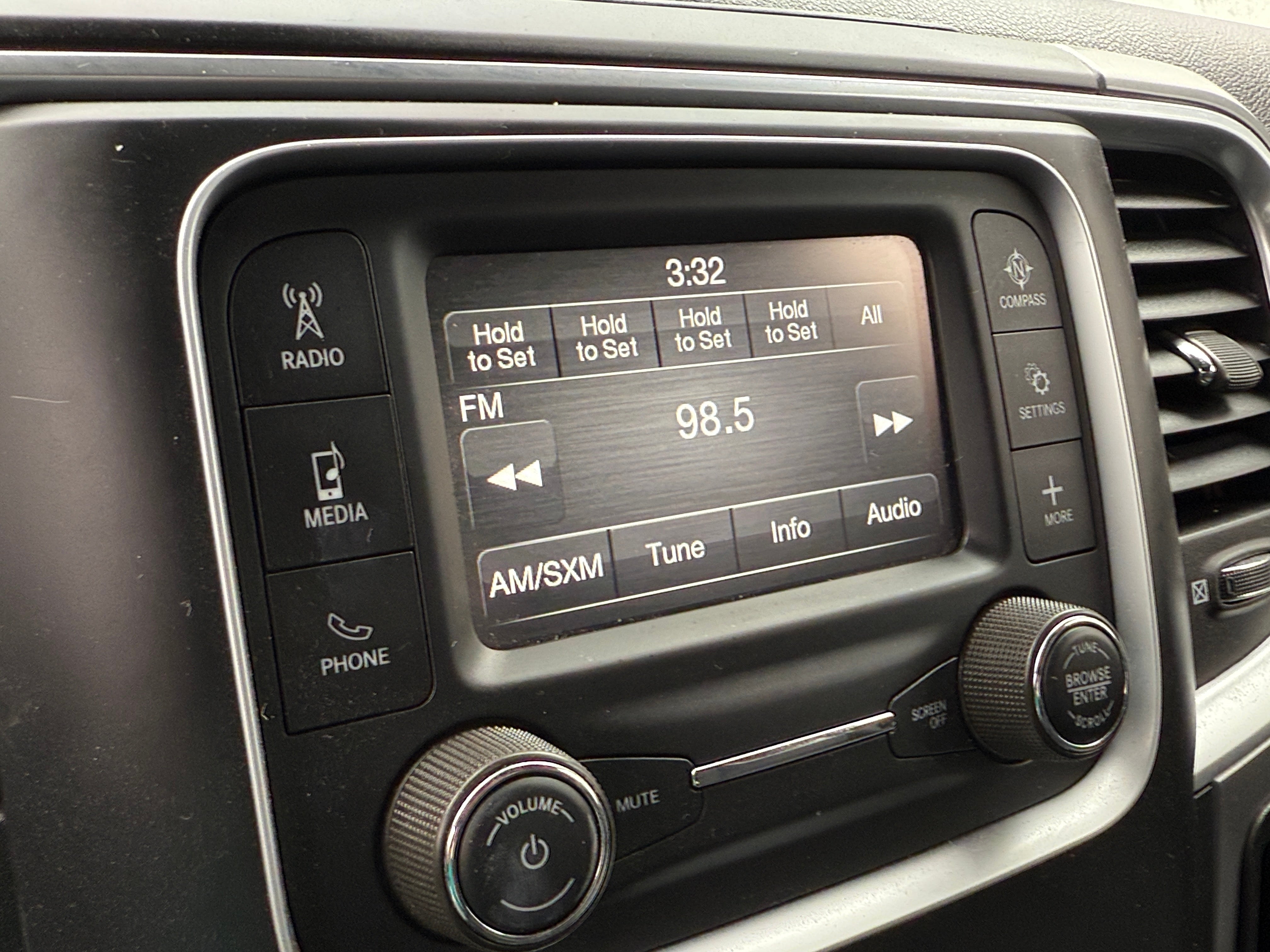 Thumbnail: 2024 RAM 1500 Classic - 4