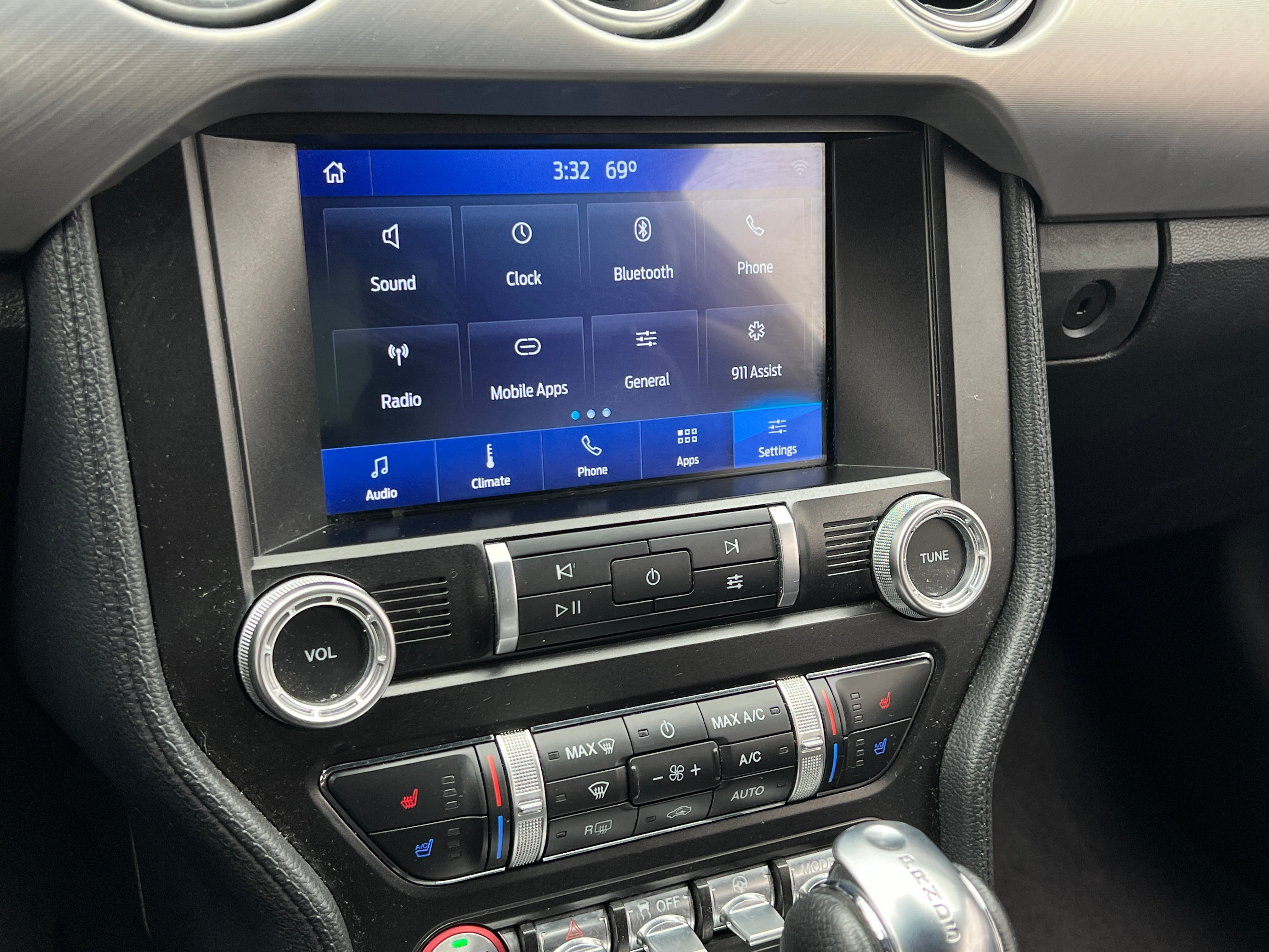 2022 Ford Mustang GT Premium 2
