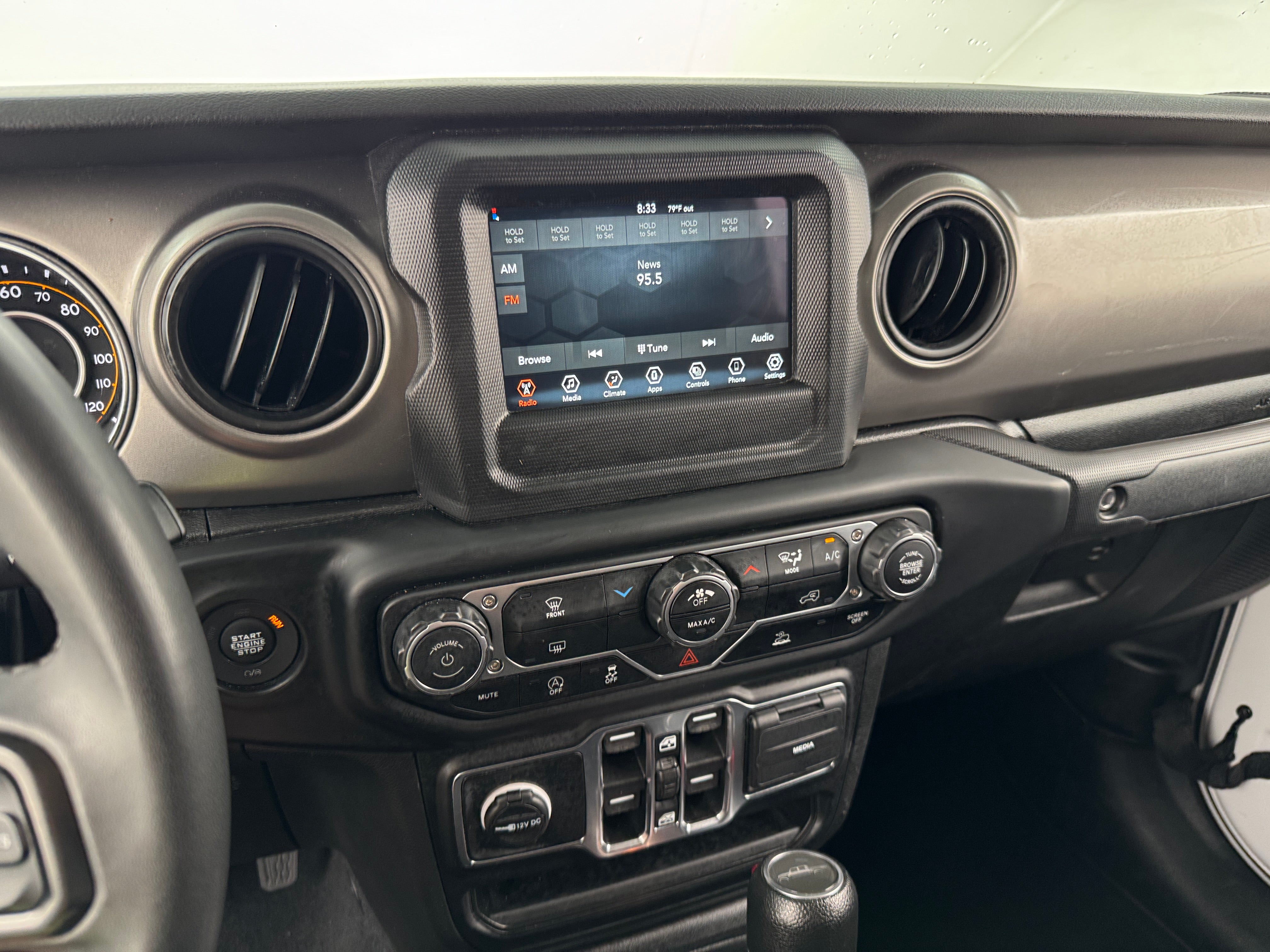 2023 Jeep Gladiator Sport S 4