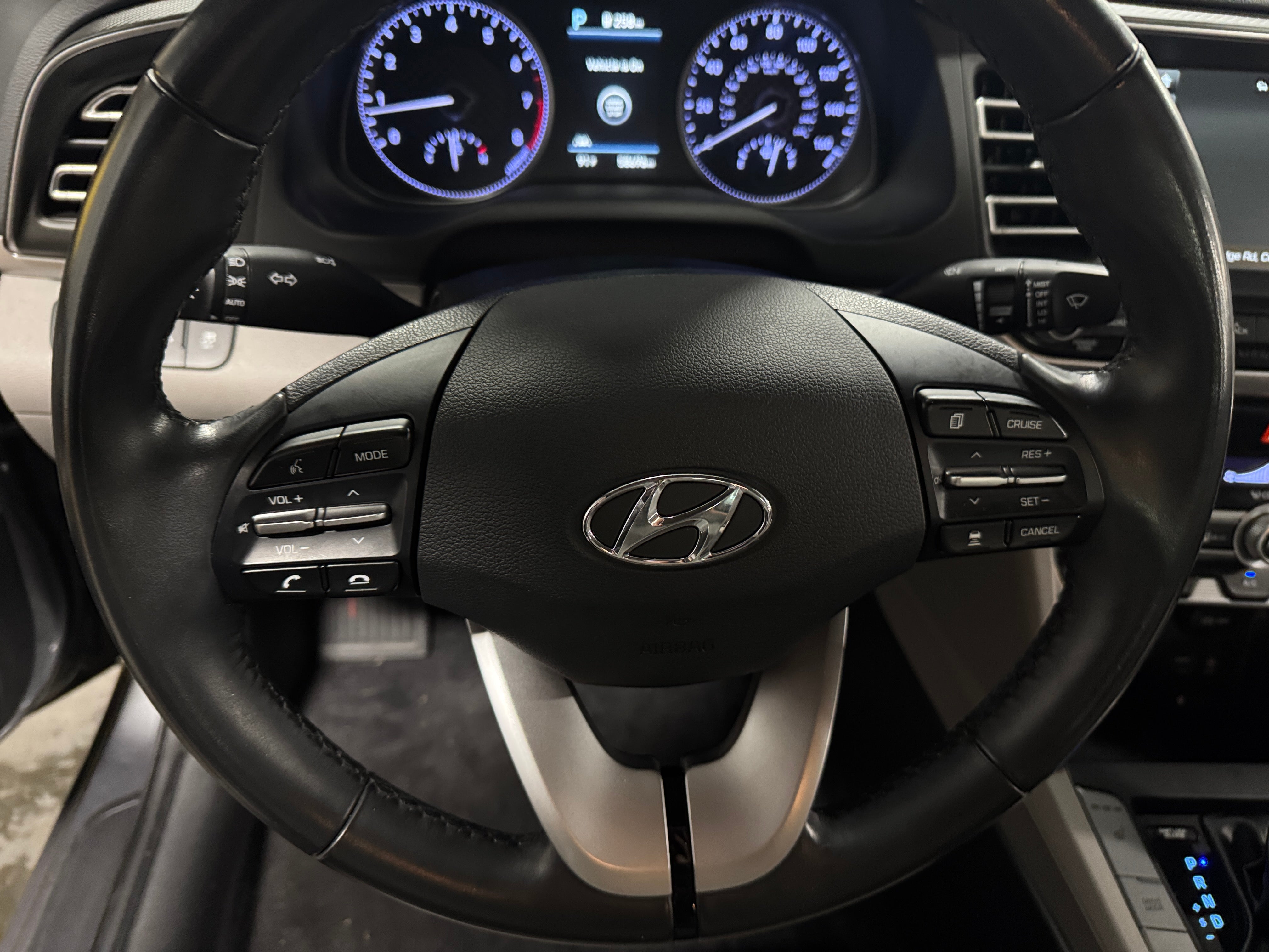 2019 Hyundai Elantra Limited Edition 4