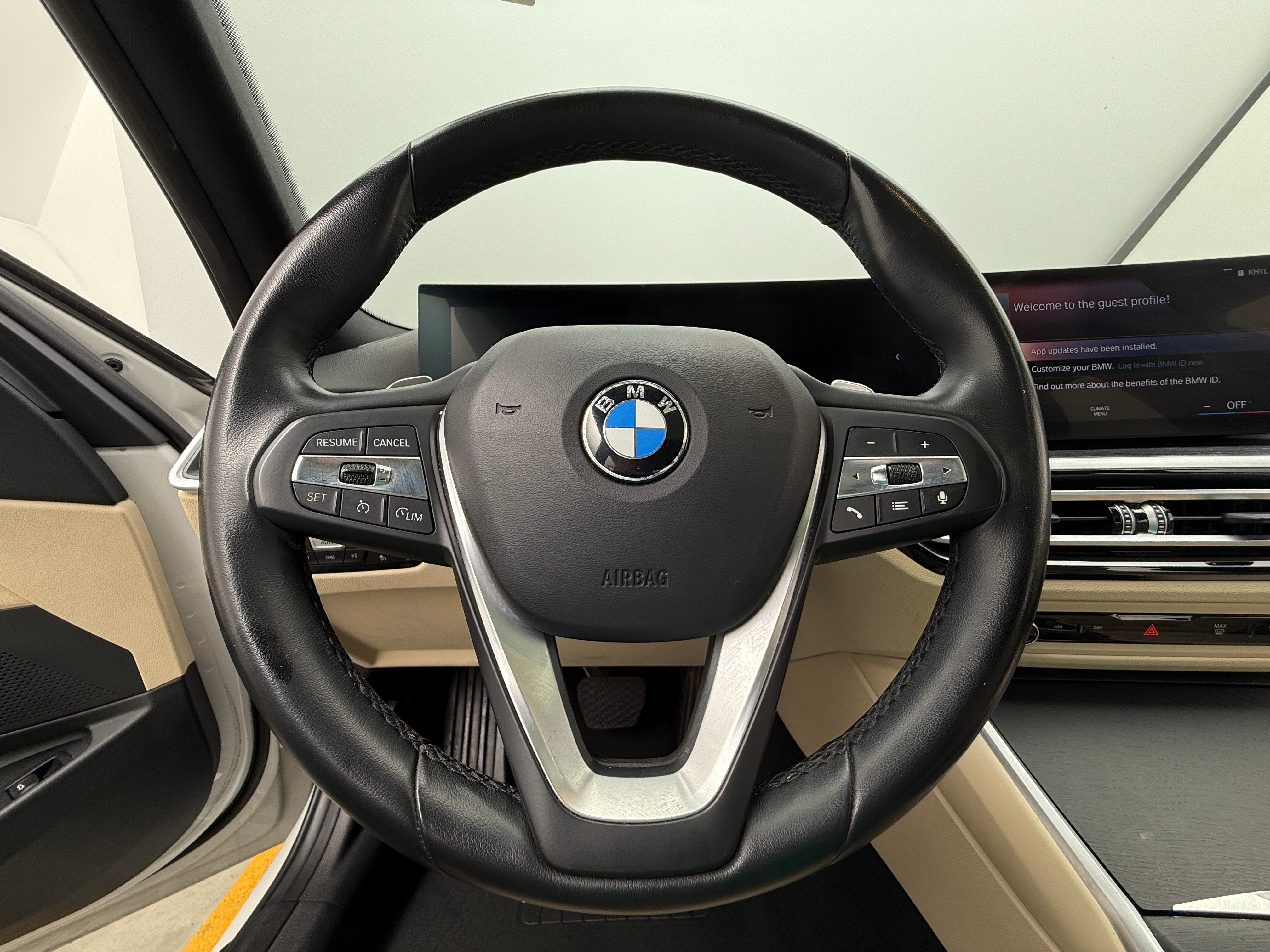 Thumbnail: 2023 BMW 3 Series - 4