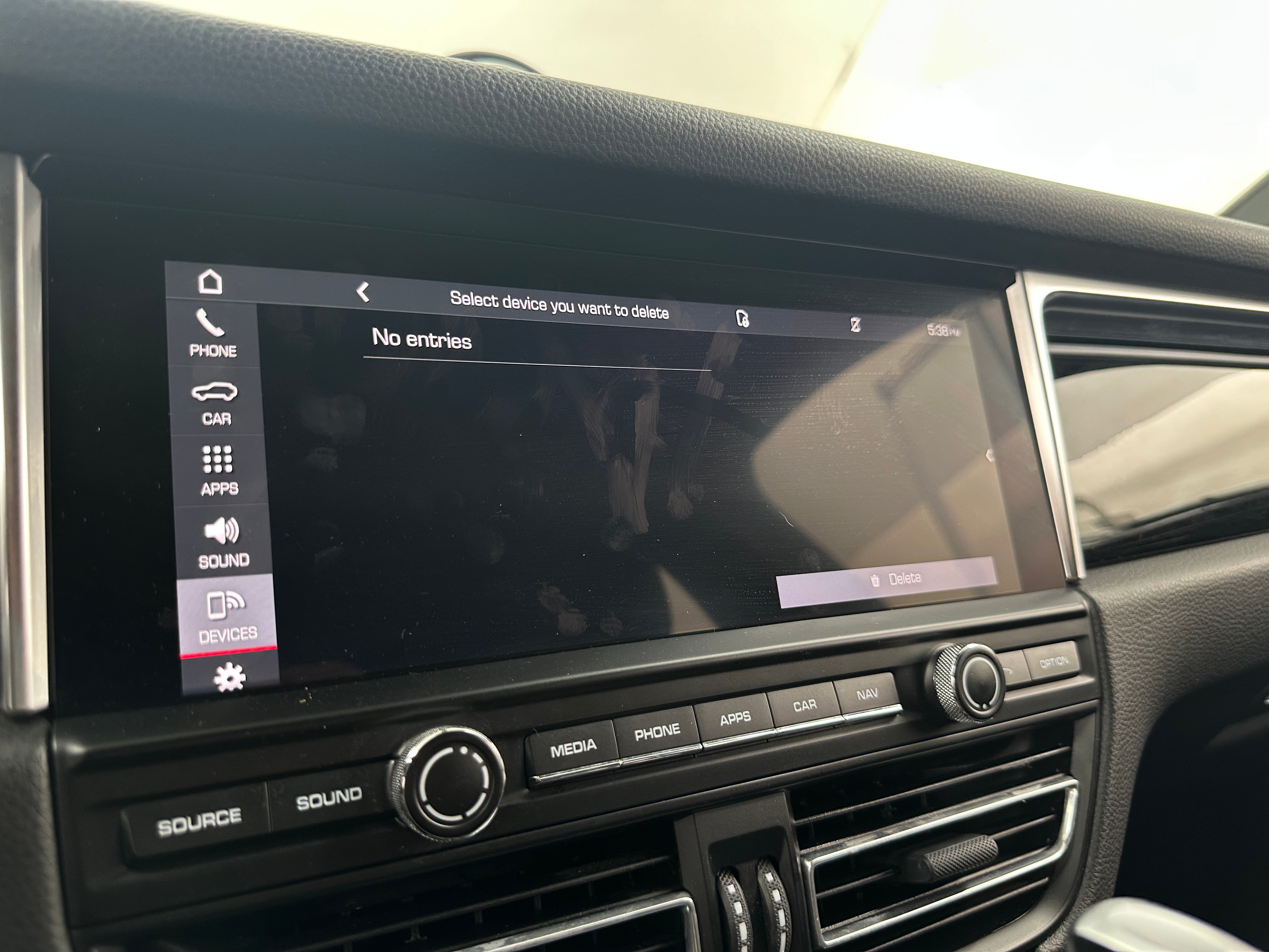 2021 Porsche Macan Base 3