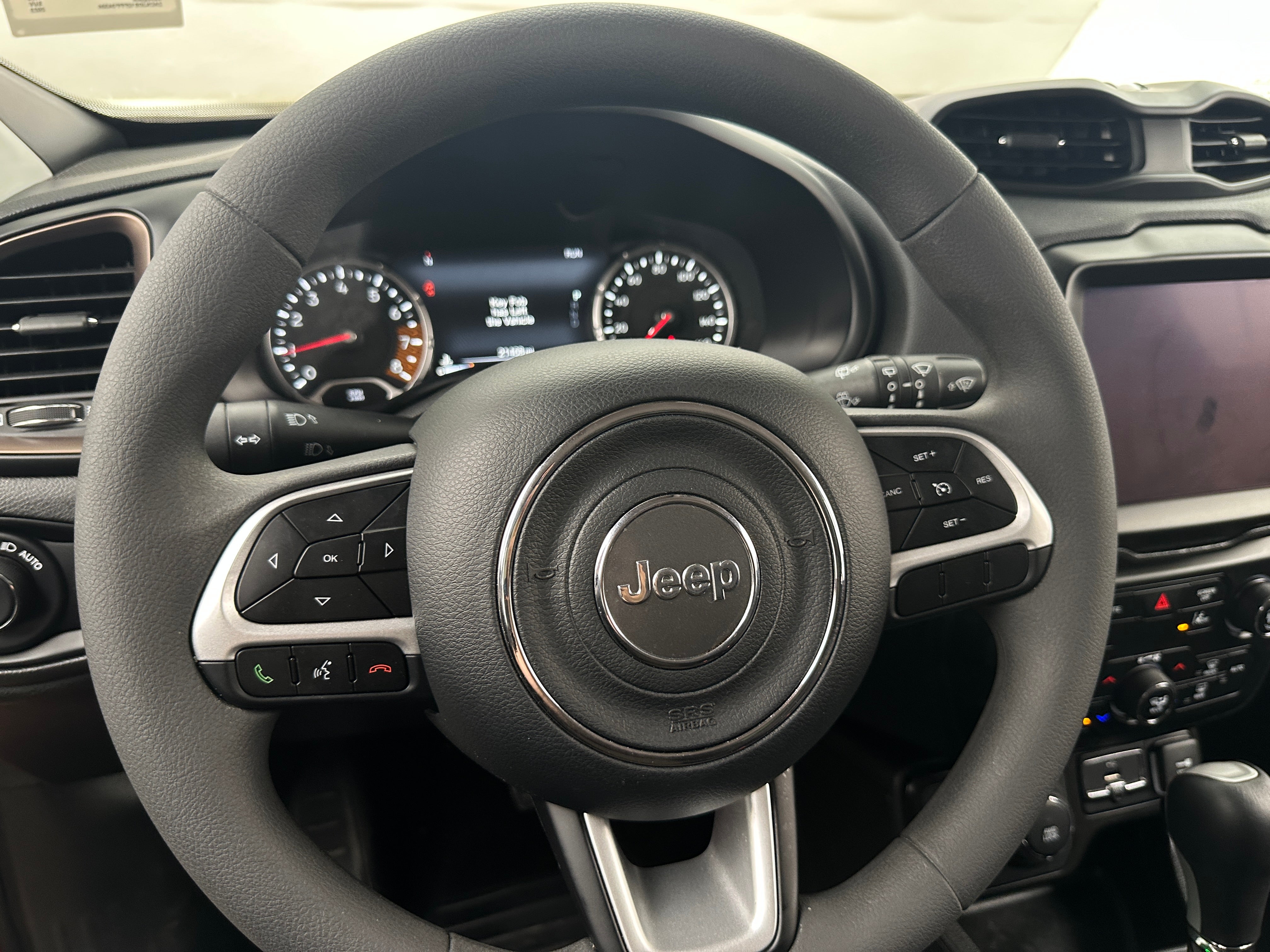Thumbnail: 2023 Jeep Renegade - 5