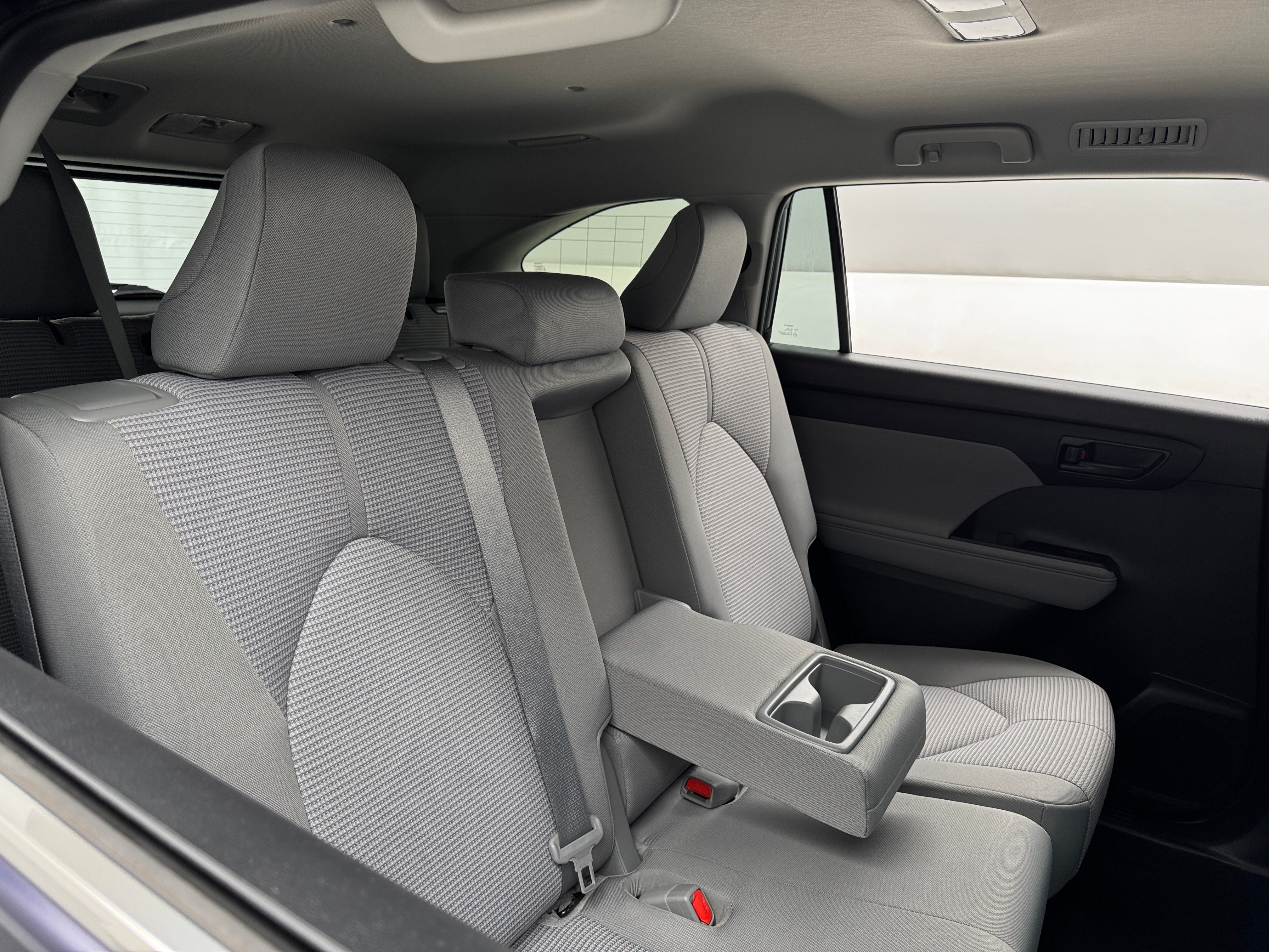 2021 Toyota Highlander LE 6