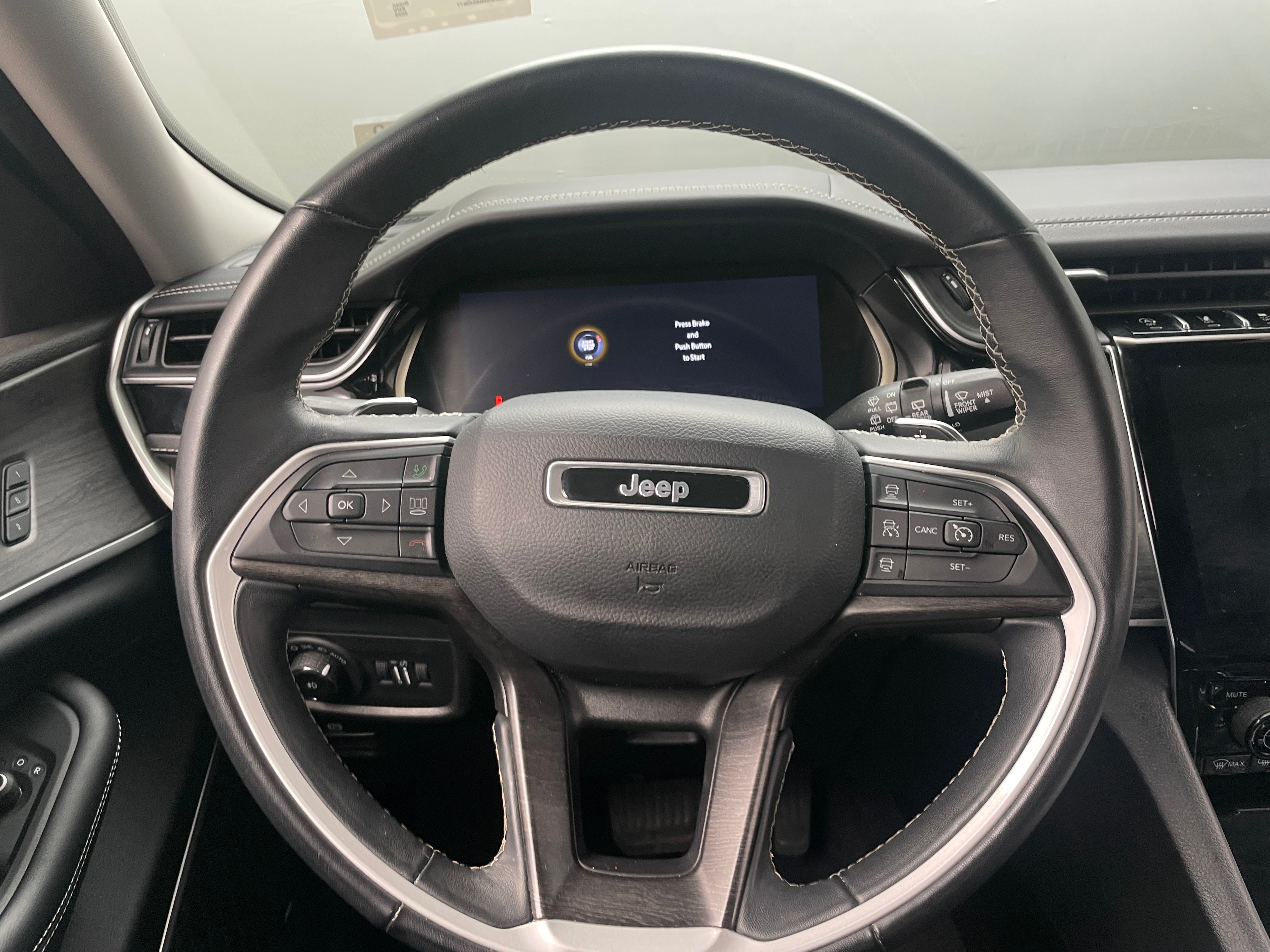 2022 Jeep Grand Cherokee L Limited Edition 4