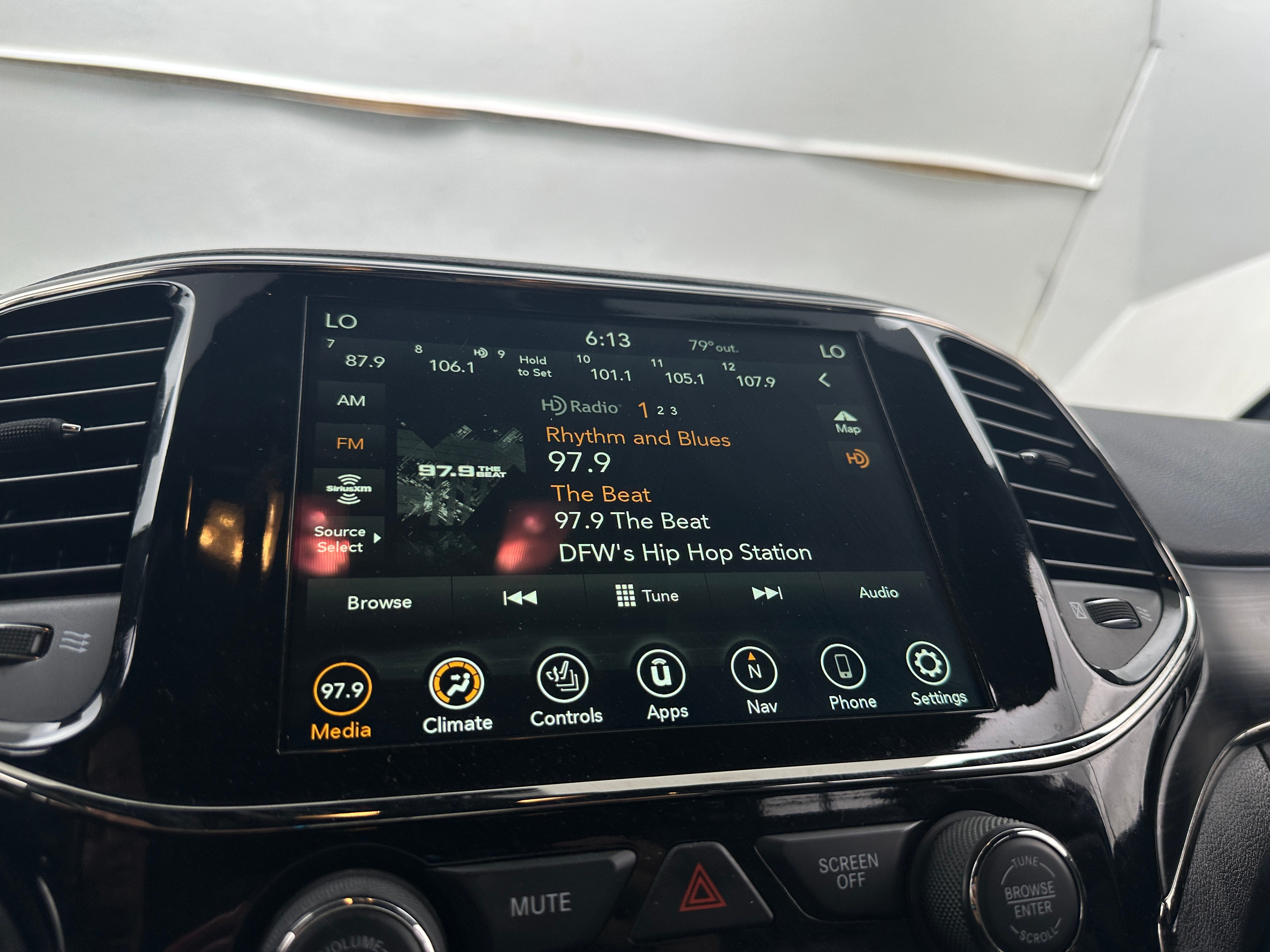 2020 Jeep Grand Cherokee Limited Edition 4