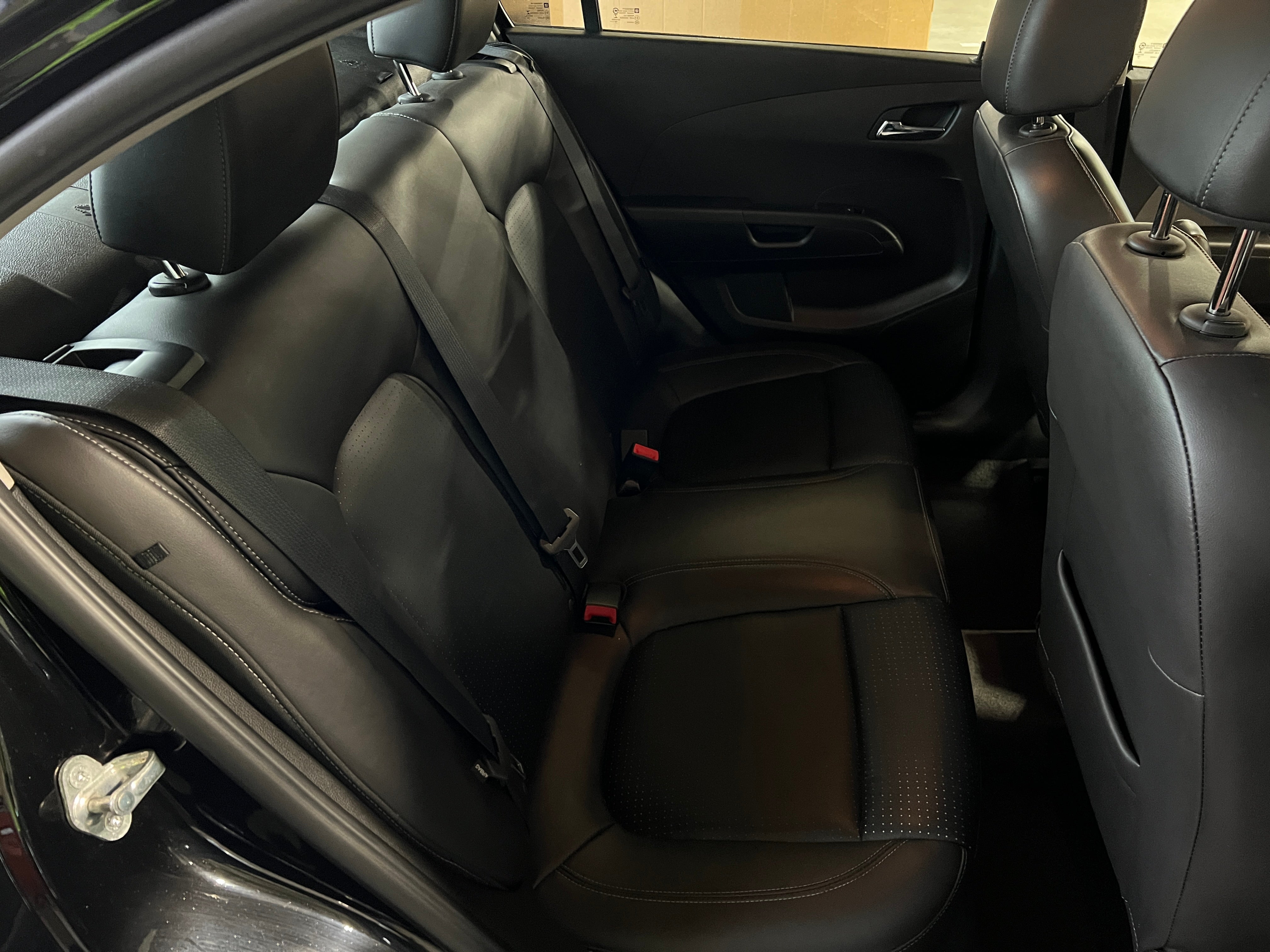 2019 Chevrolet Sonic Premier 5