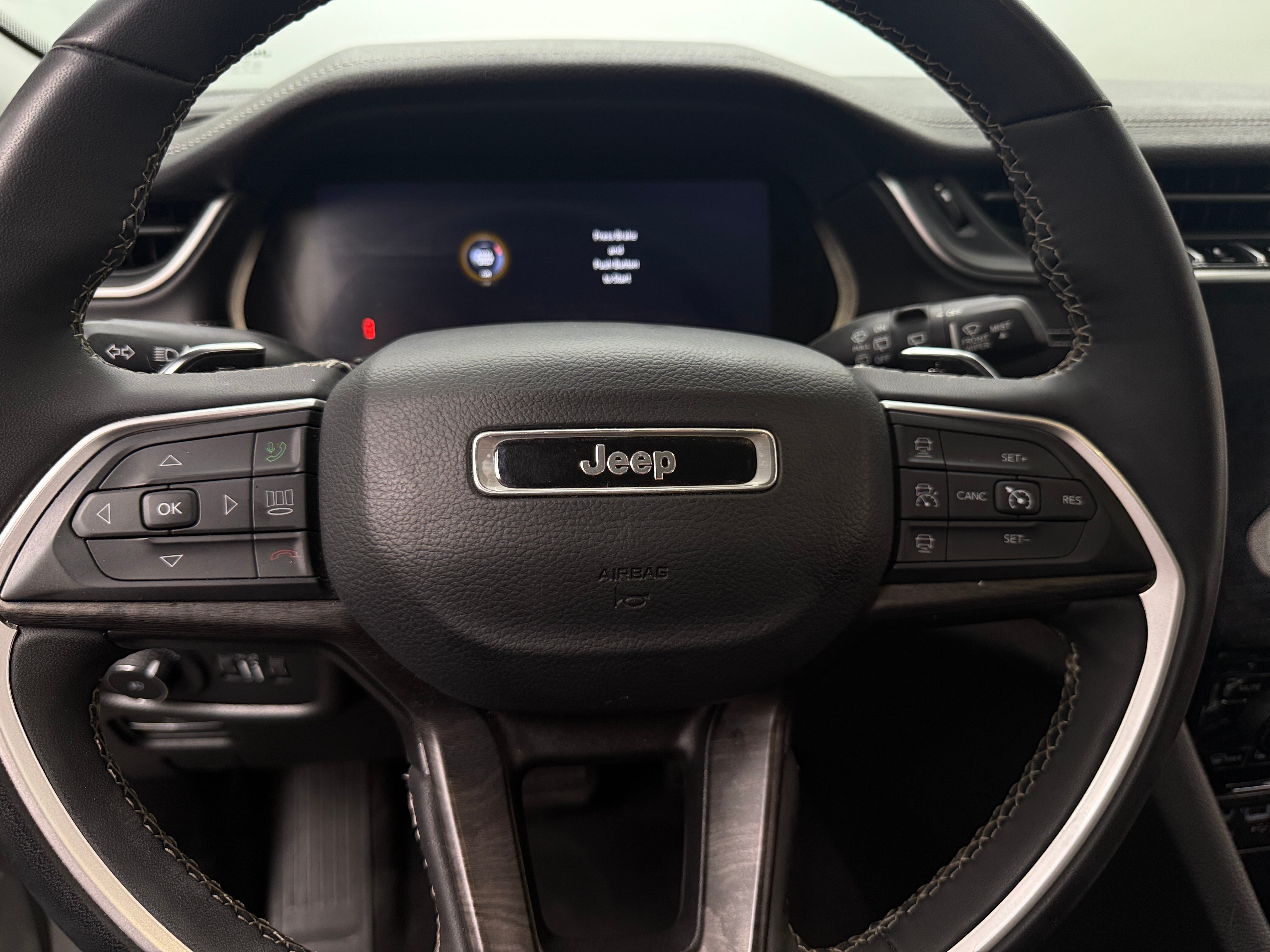 Thumbnail: 2023 Jeep Grand Cherokee L - 5
