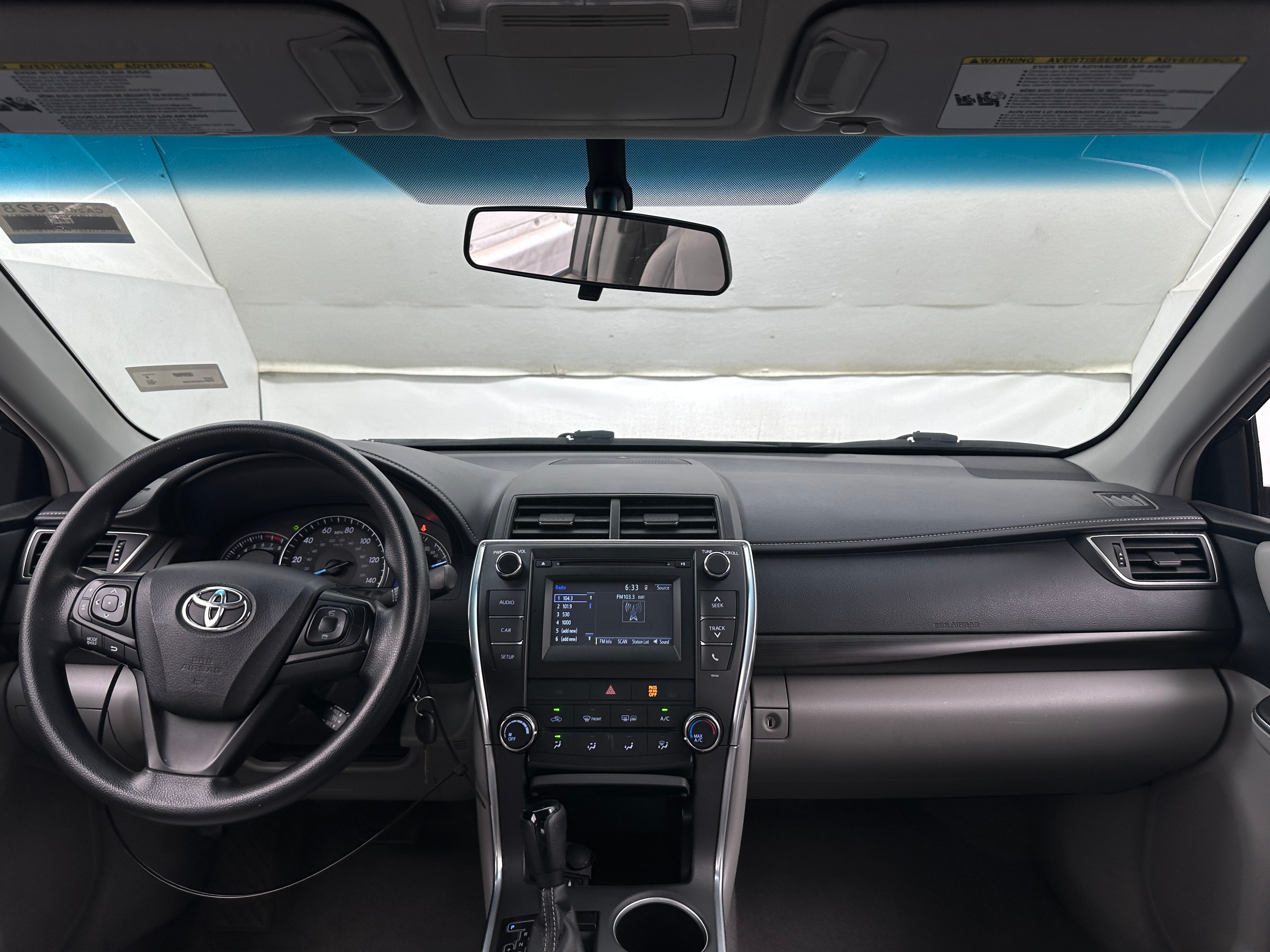 2015 Toyota Camry LE 3