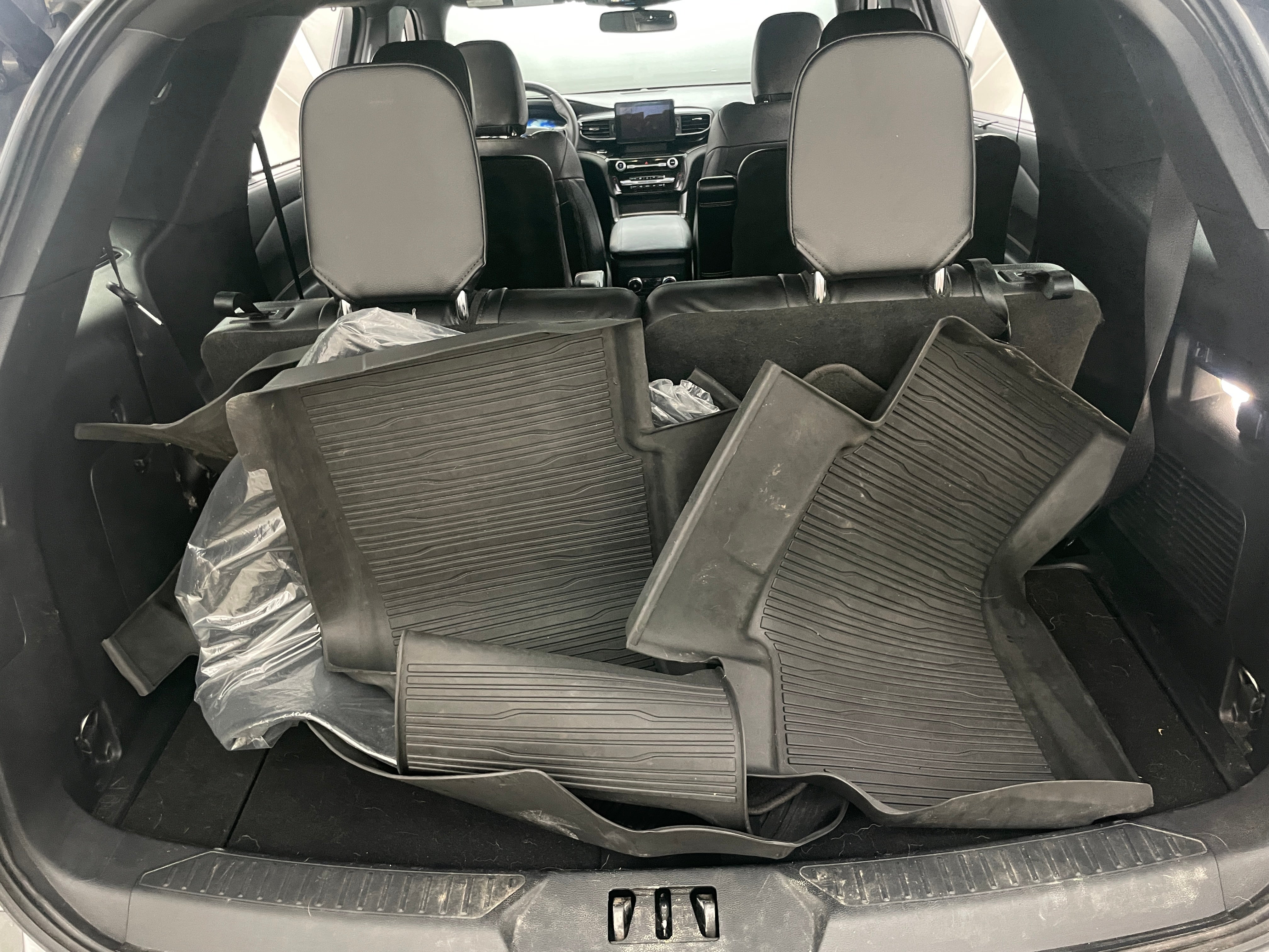 2022 Ford Explorer ST 7