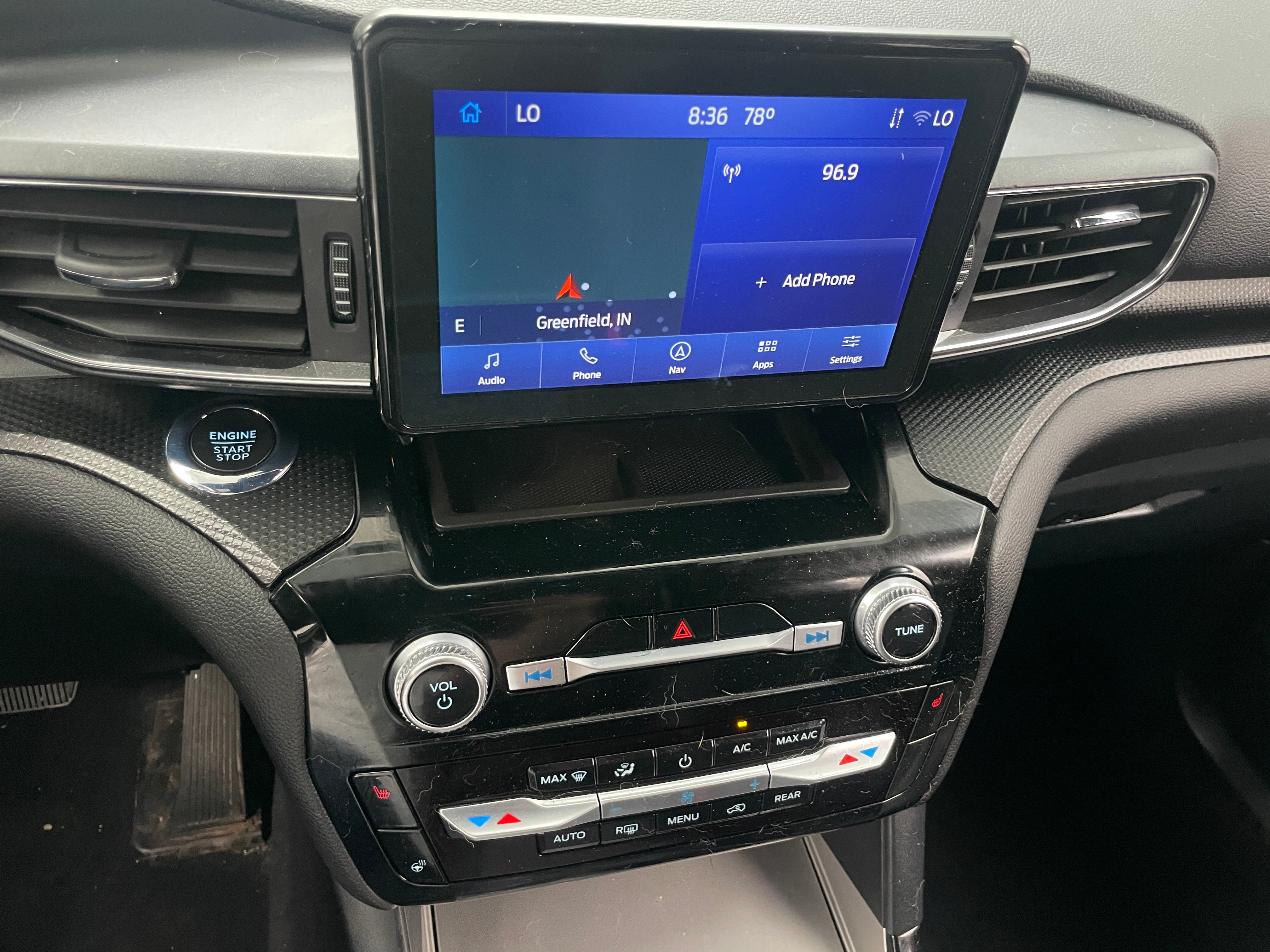 2022 Ford Explorer ST 4