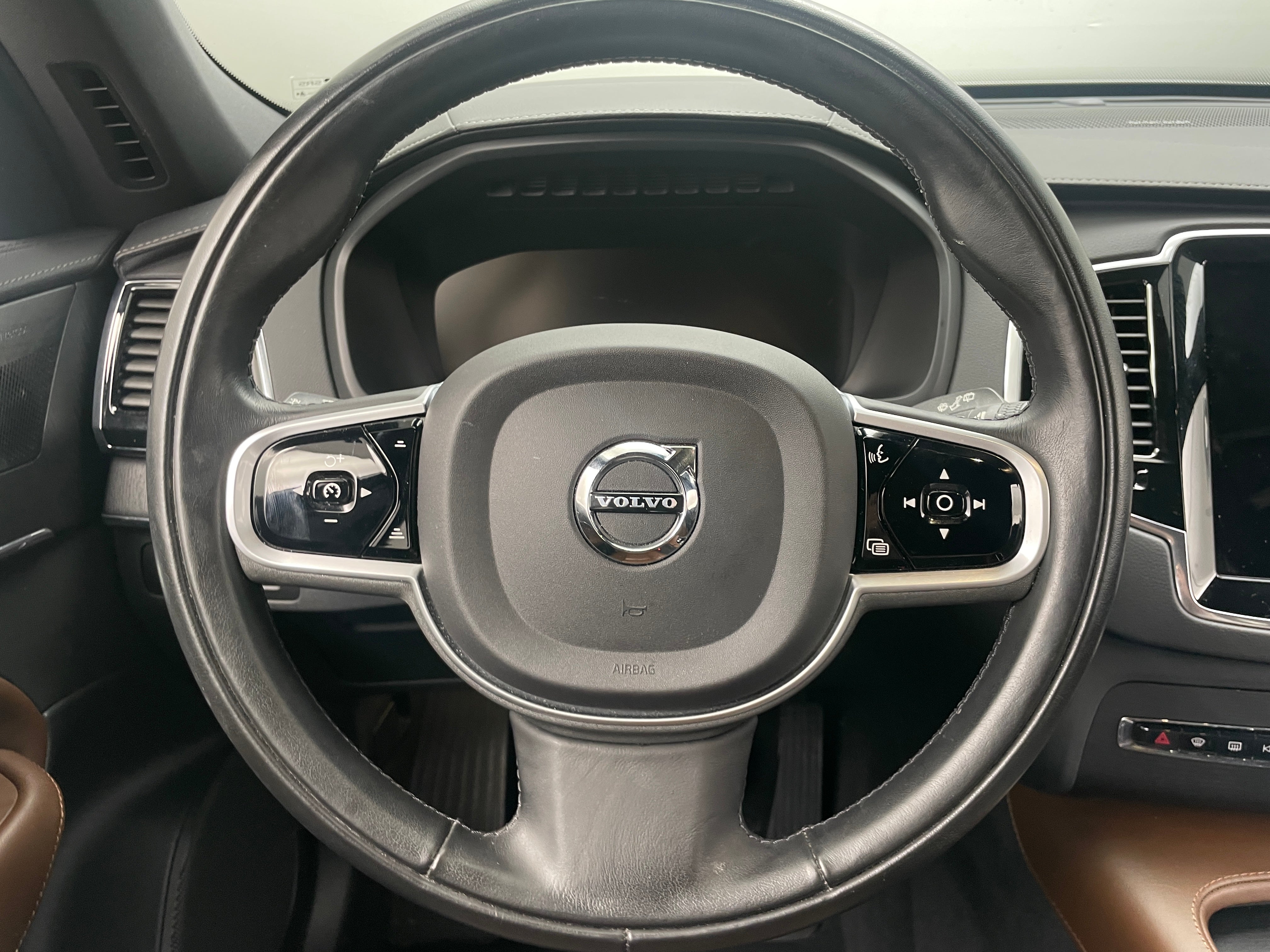 2021 Volvo XC90 T6 Inscription 4