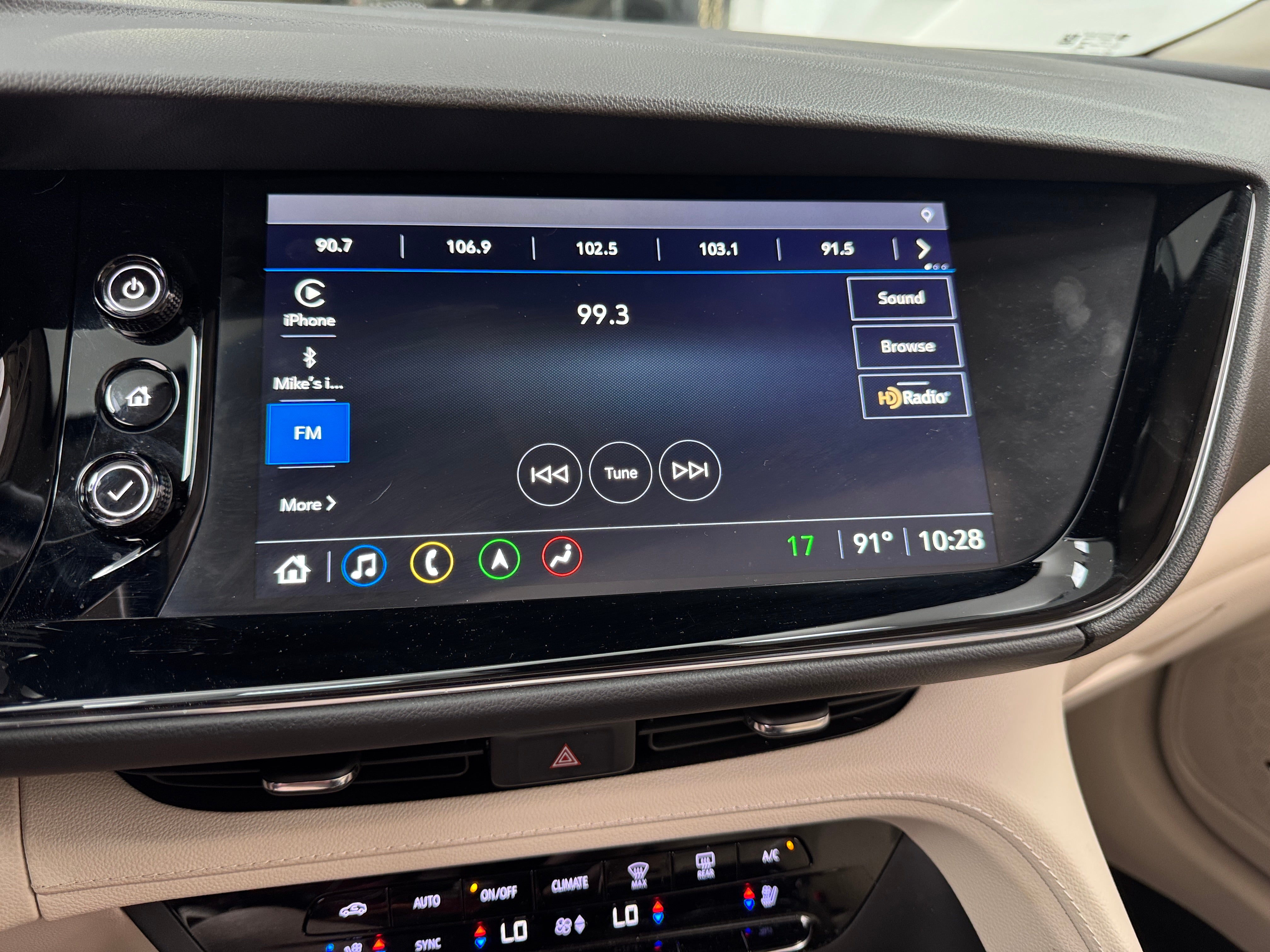 2022 Buick Envision Avenir 3
