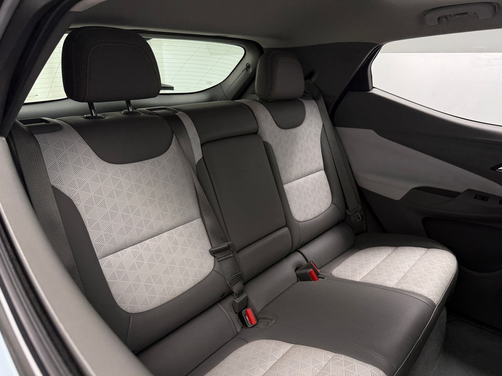 Thumbnail: 2023 Chevrolet Bolt EUV - 5