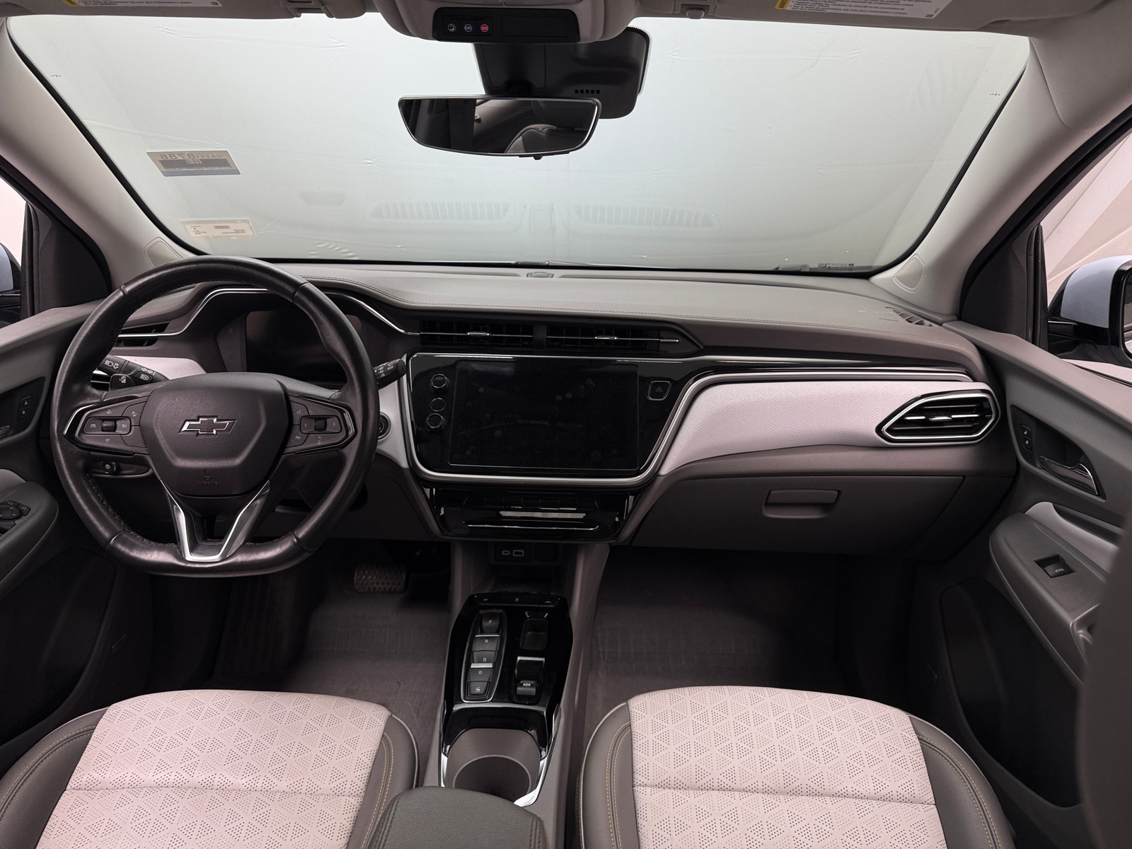 Thumbnail: 2023 Chevrolet Bolt EUV - 2
