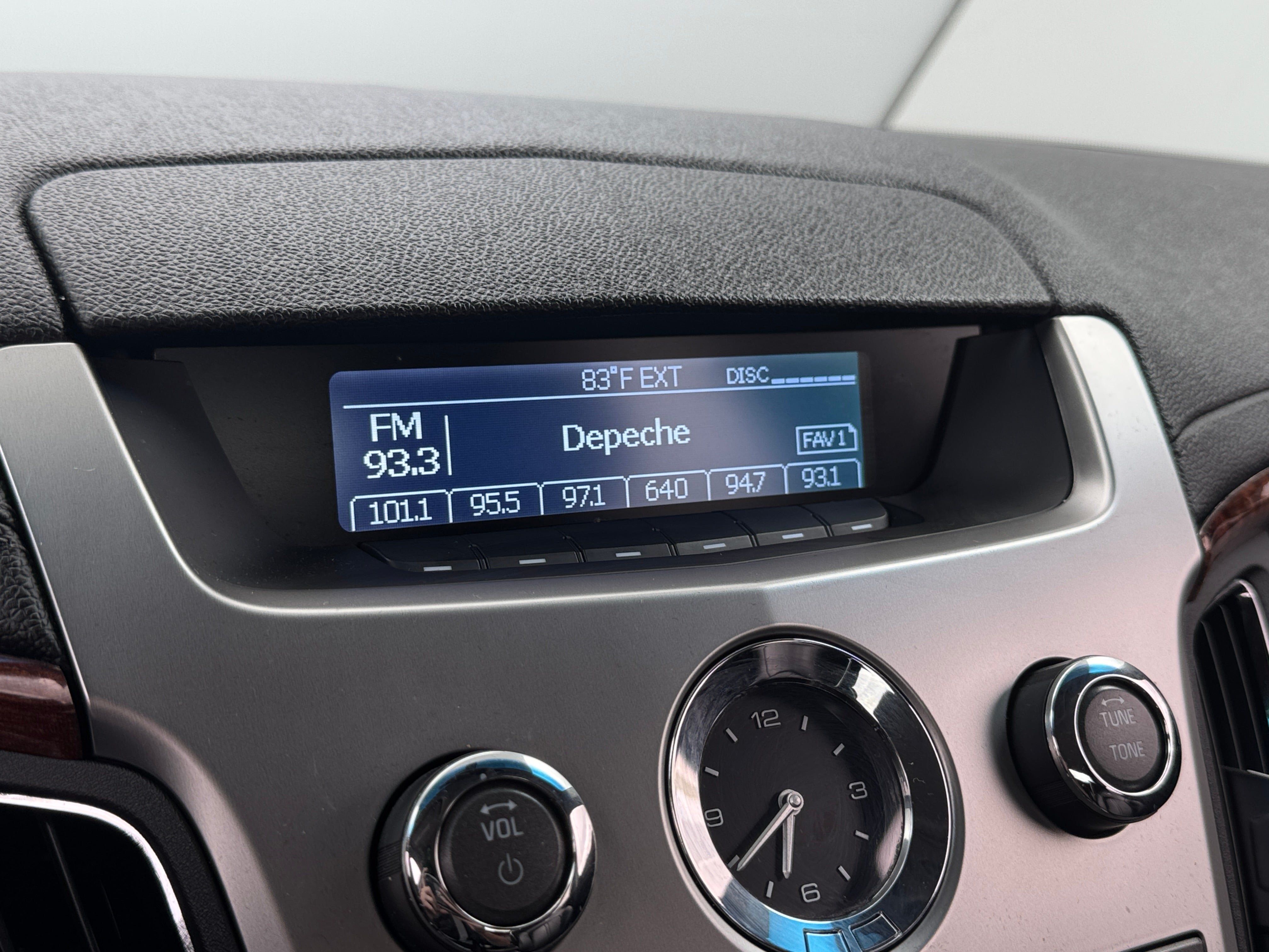 2010 Cadillac CTS Base 3