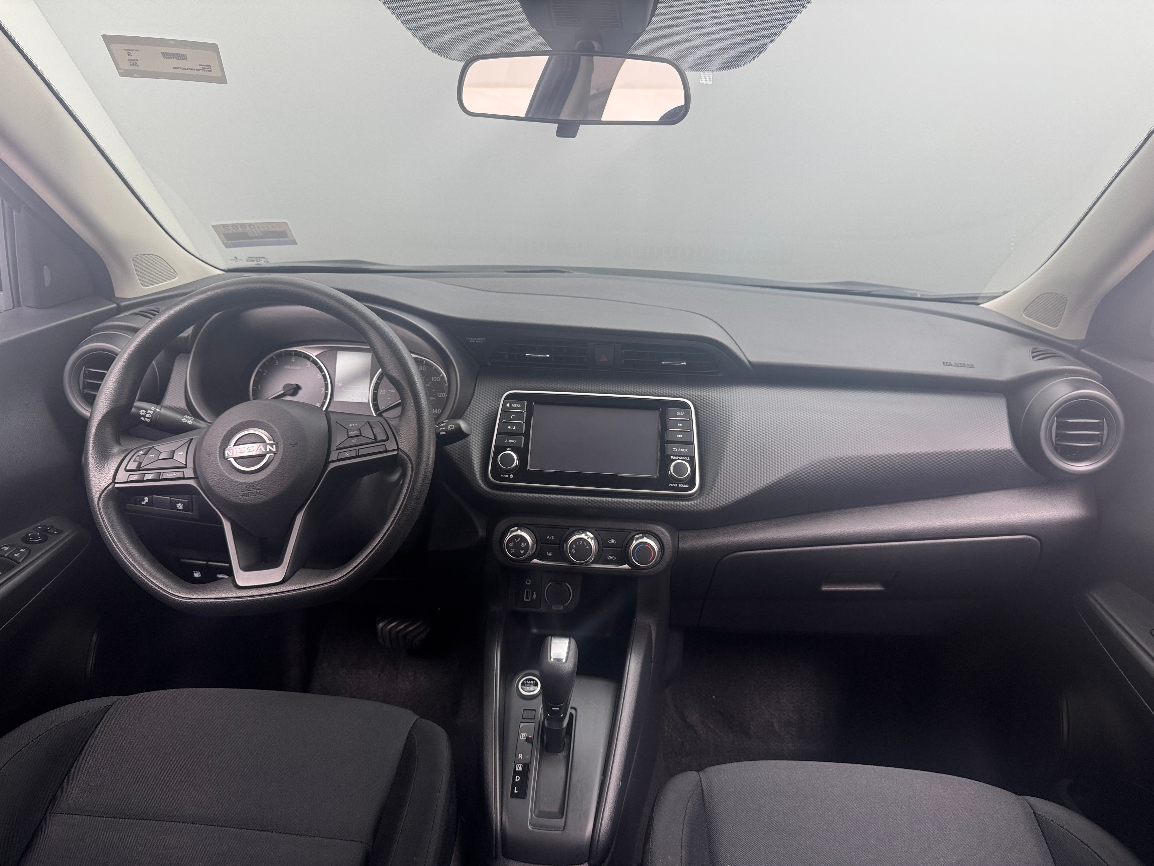 2023 Nissan Kicks S 3