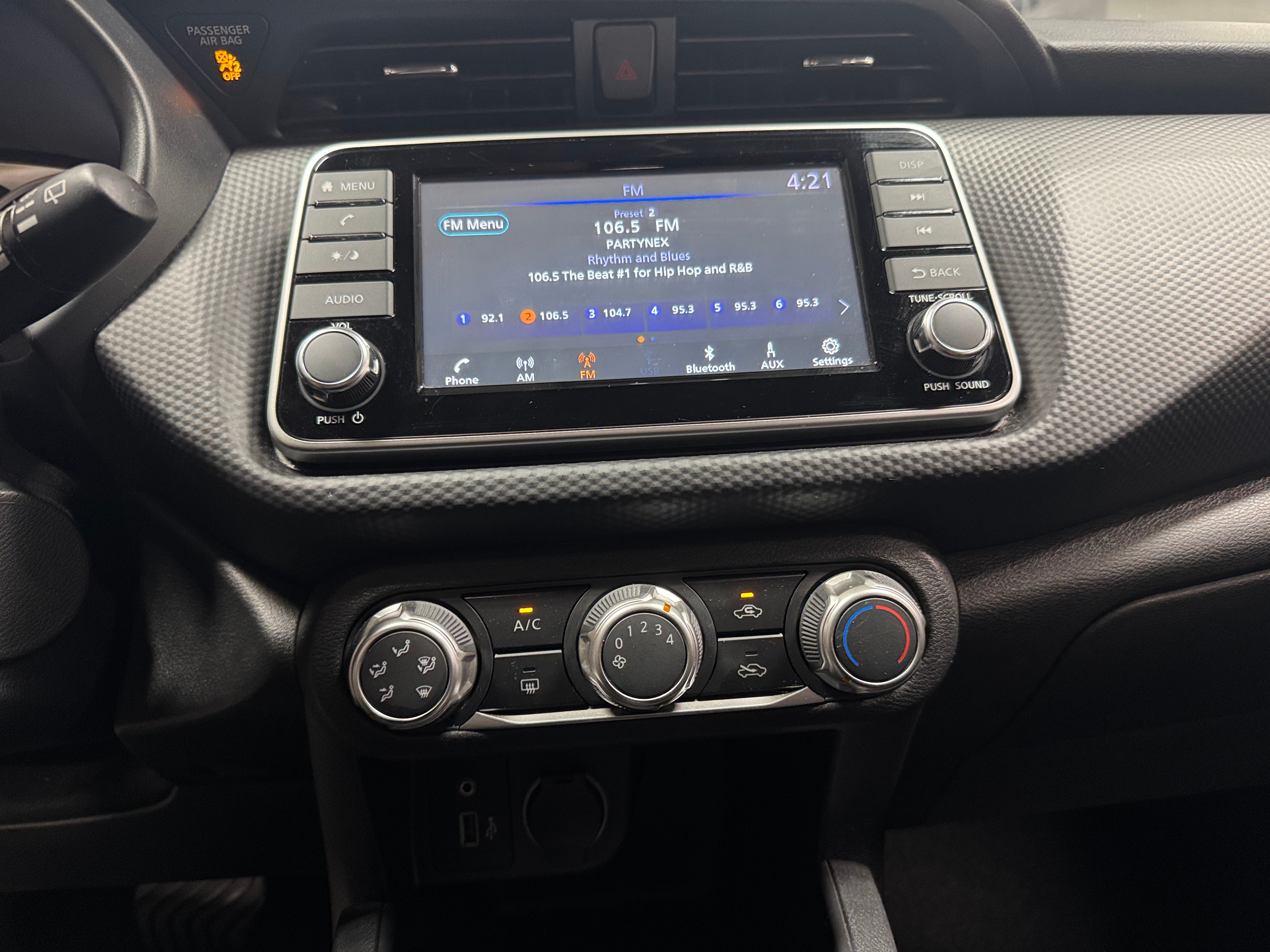 2023 Nissan Kicks S 4