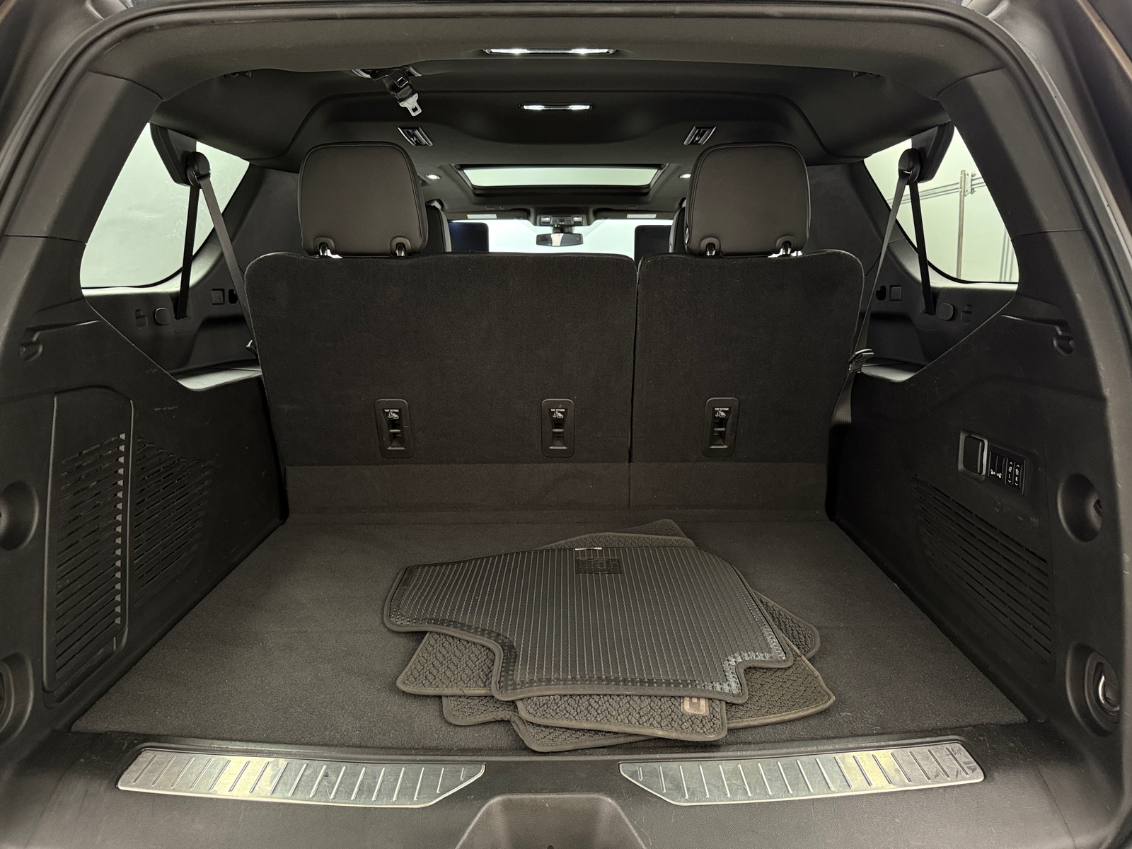 Thumbnail: 2021 GMC Yukon XL - 6