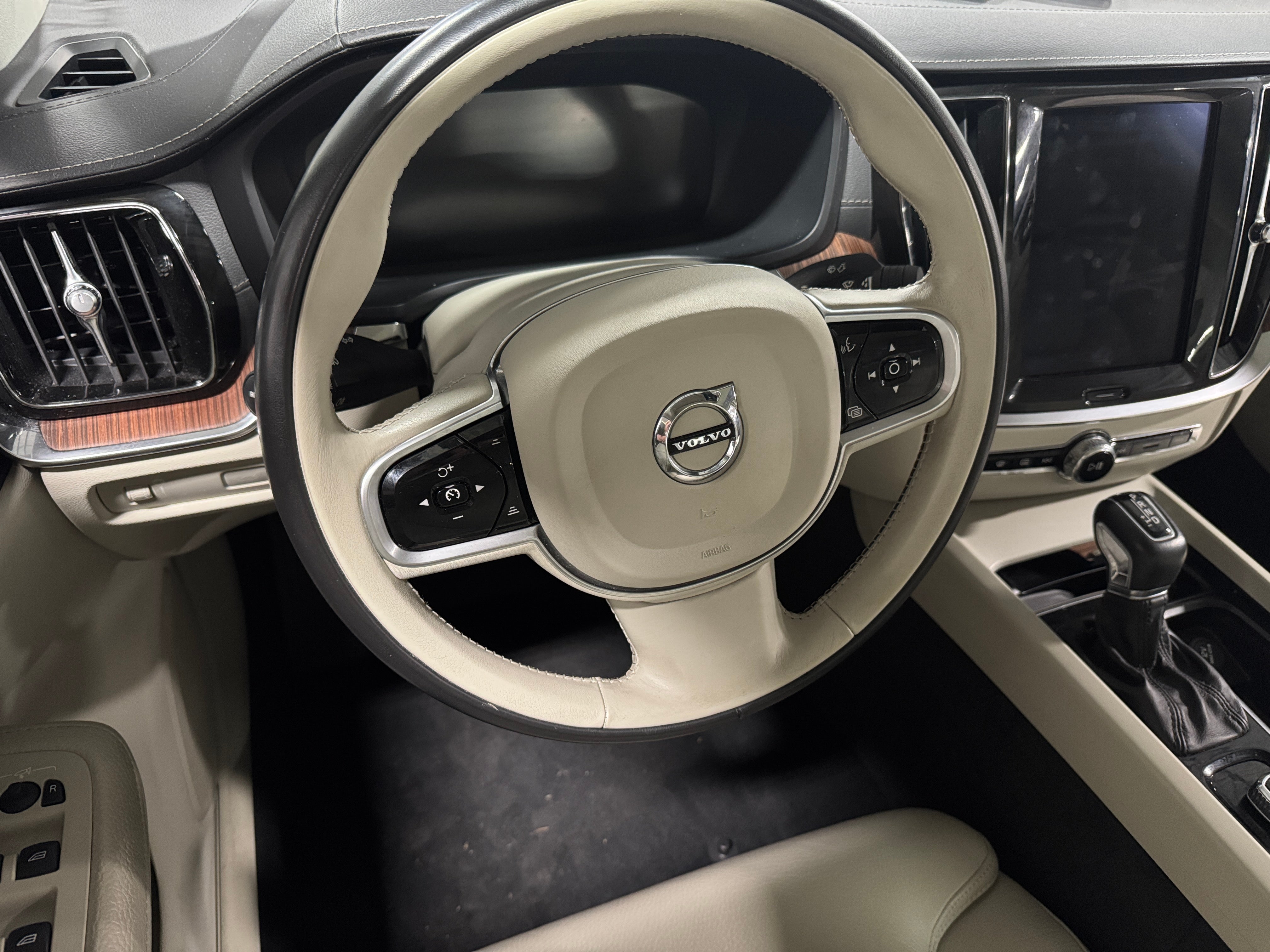2020 Volvo S60 T6 Inscription 4