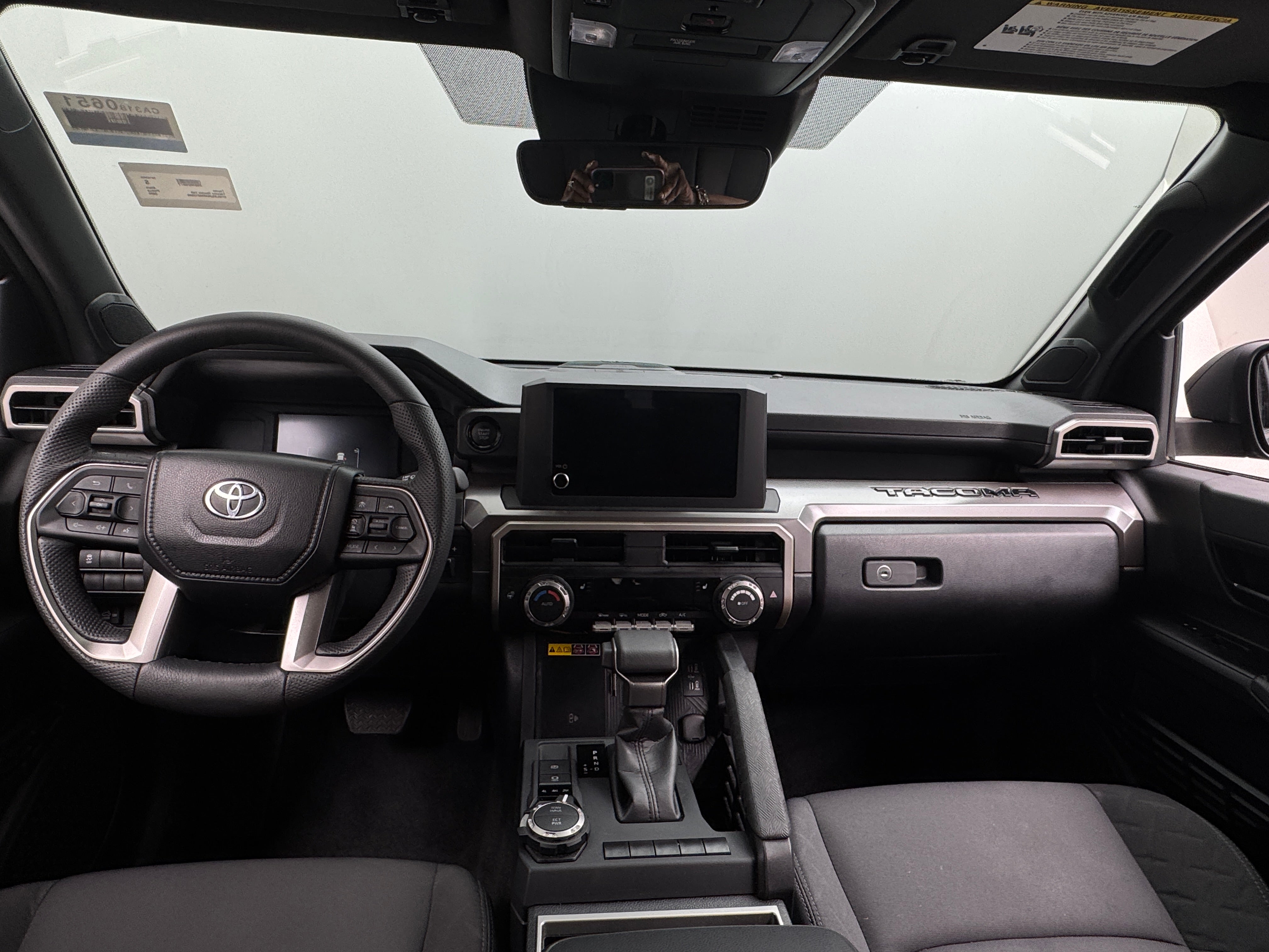 2024 Toyota Tacoma SR5 3