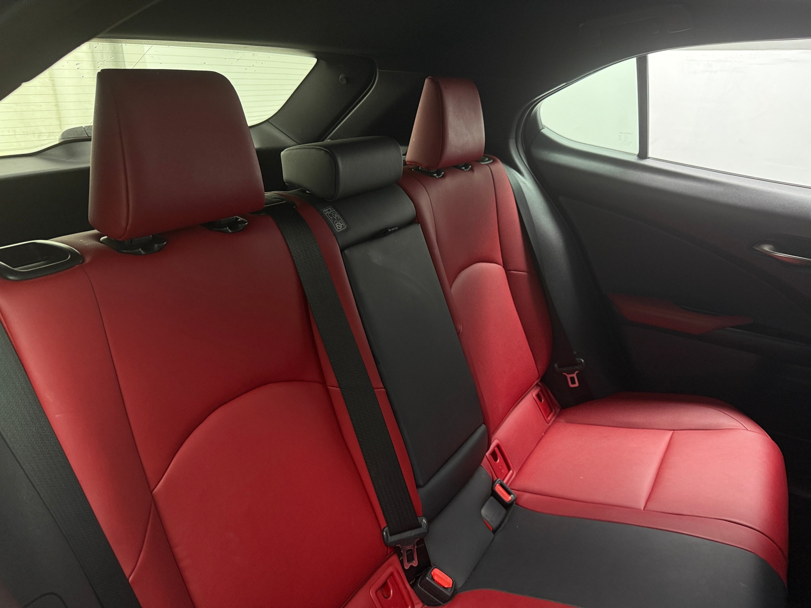 Thumbnail: 2021 Lexus UX - 5