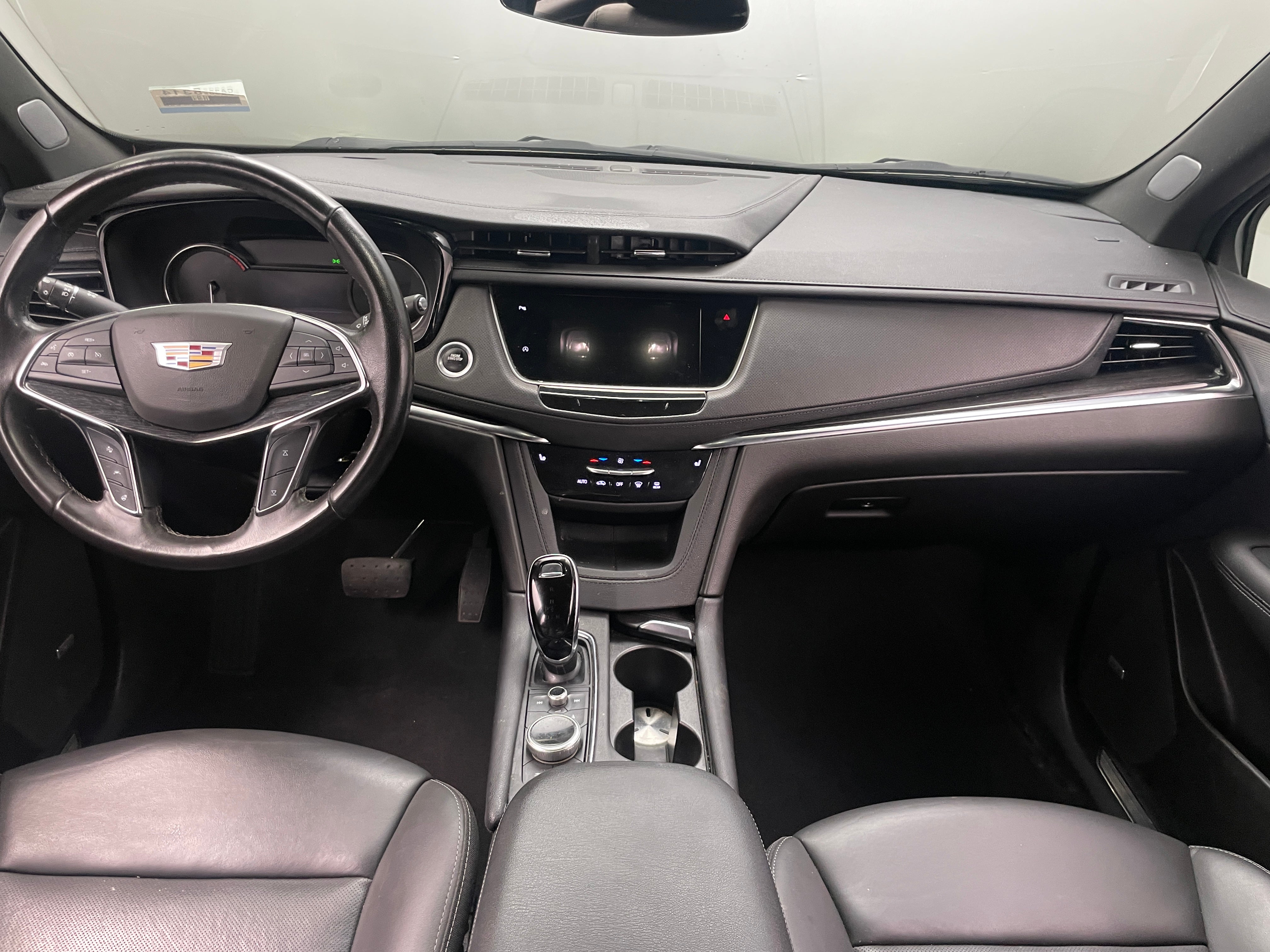Thumbnail: 2022 Cadillac XT5 - 2