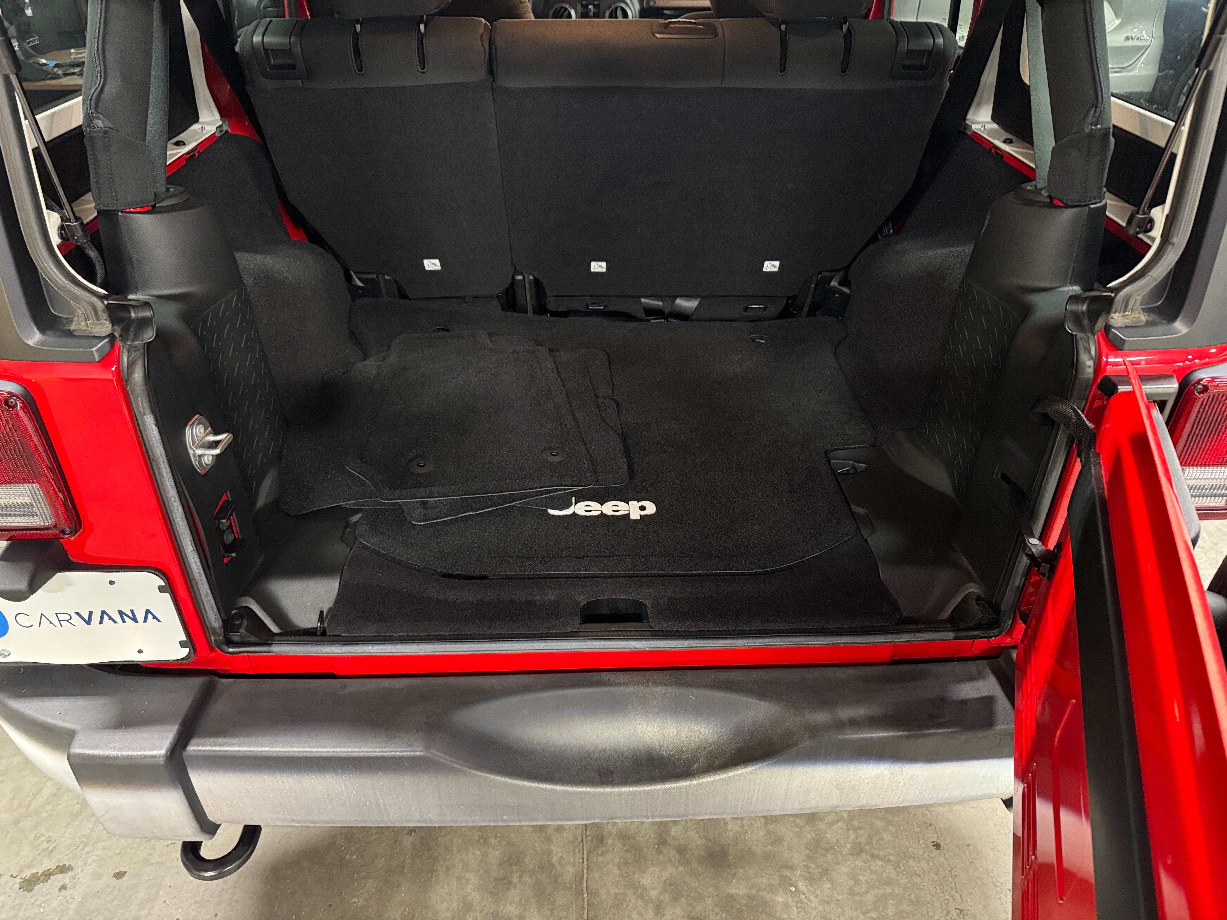 Thumbnail: 2017 Jeep Wrangler - 7
