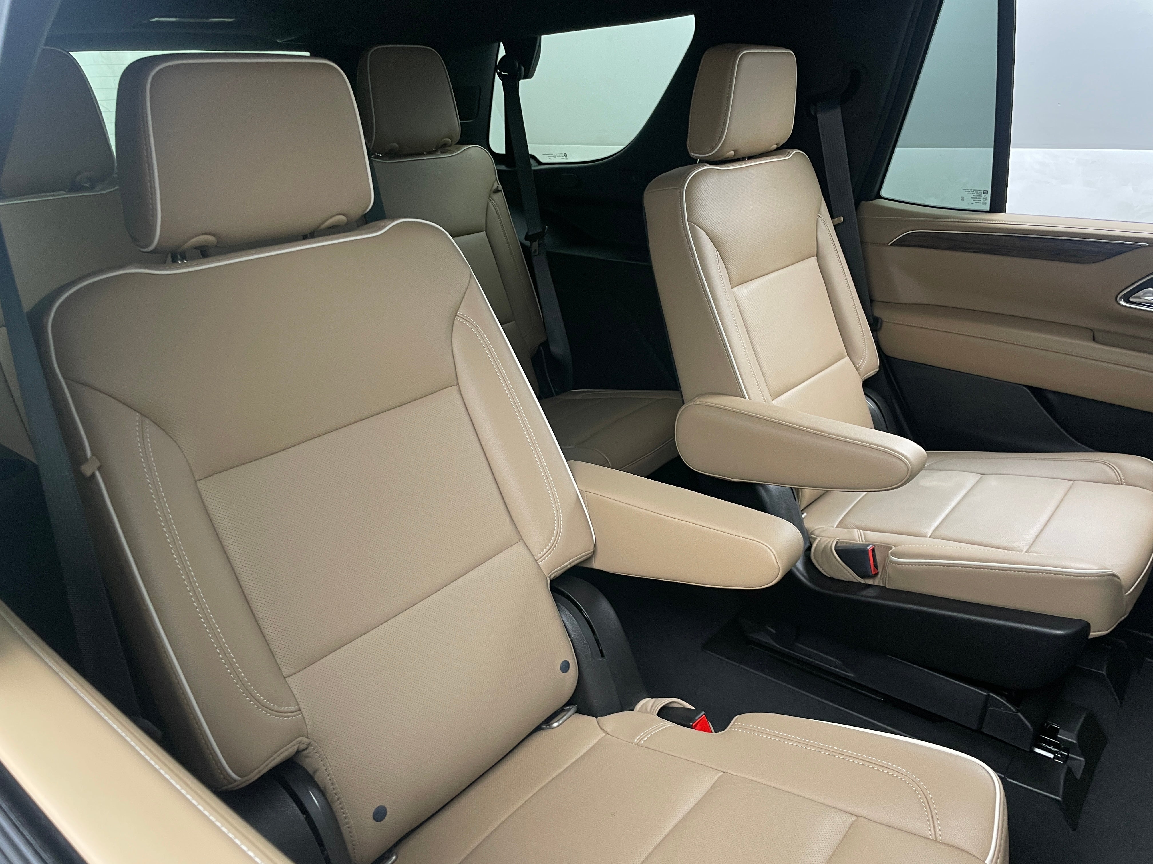 Thumbnail: 2021 Chevrolet Tahoe - 5