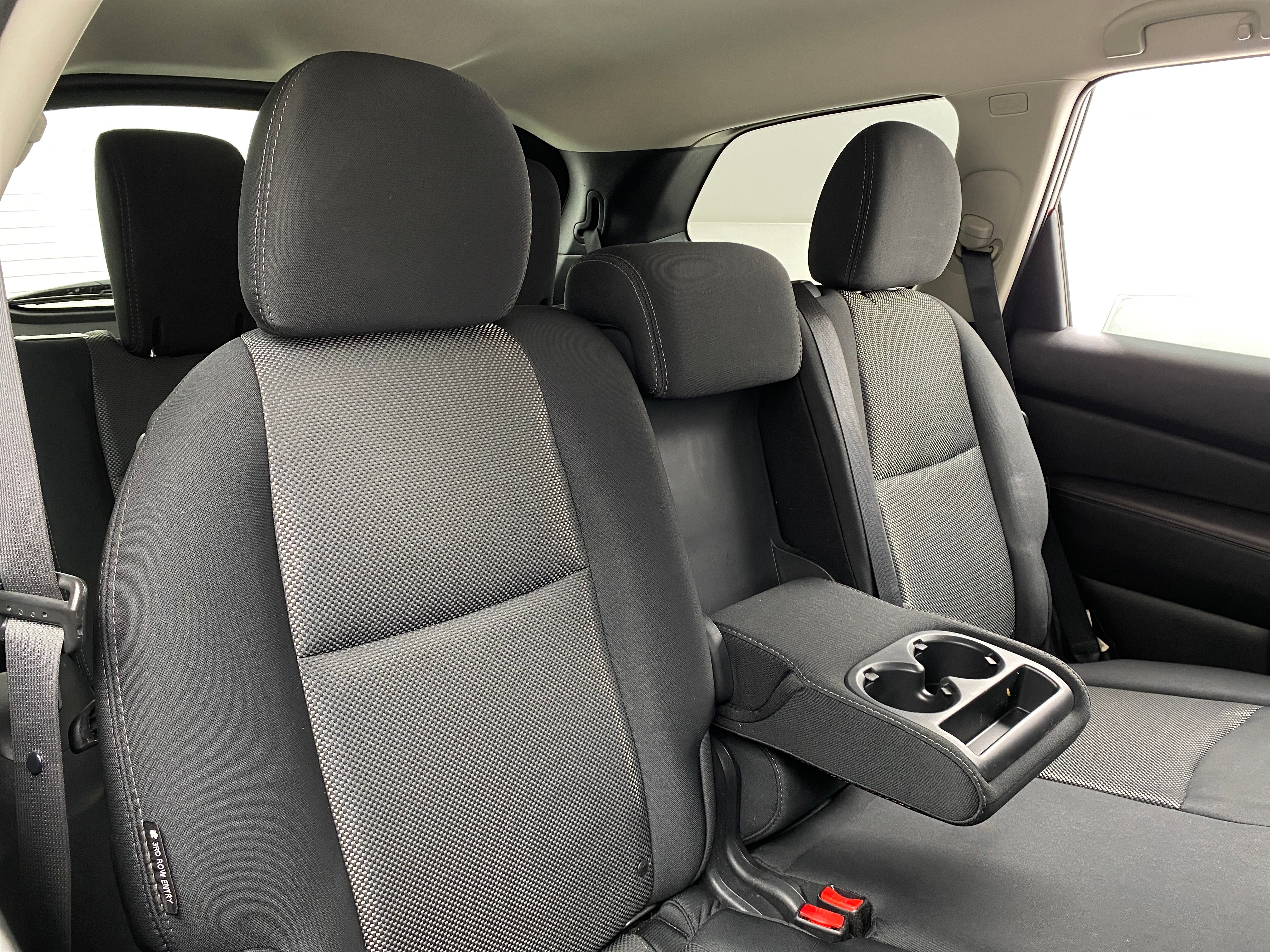 2018 Nissan Pathfinder SV 6